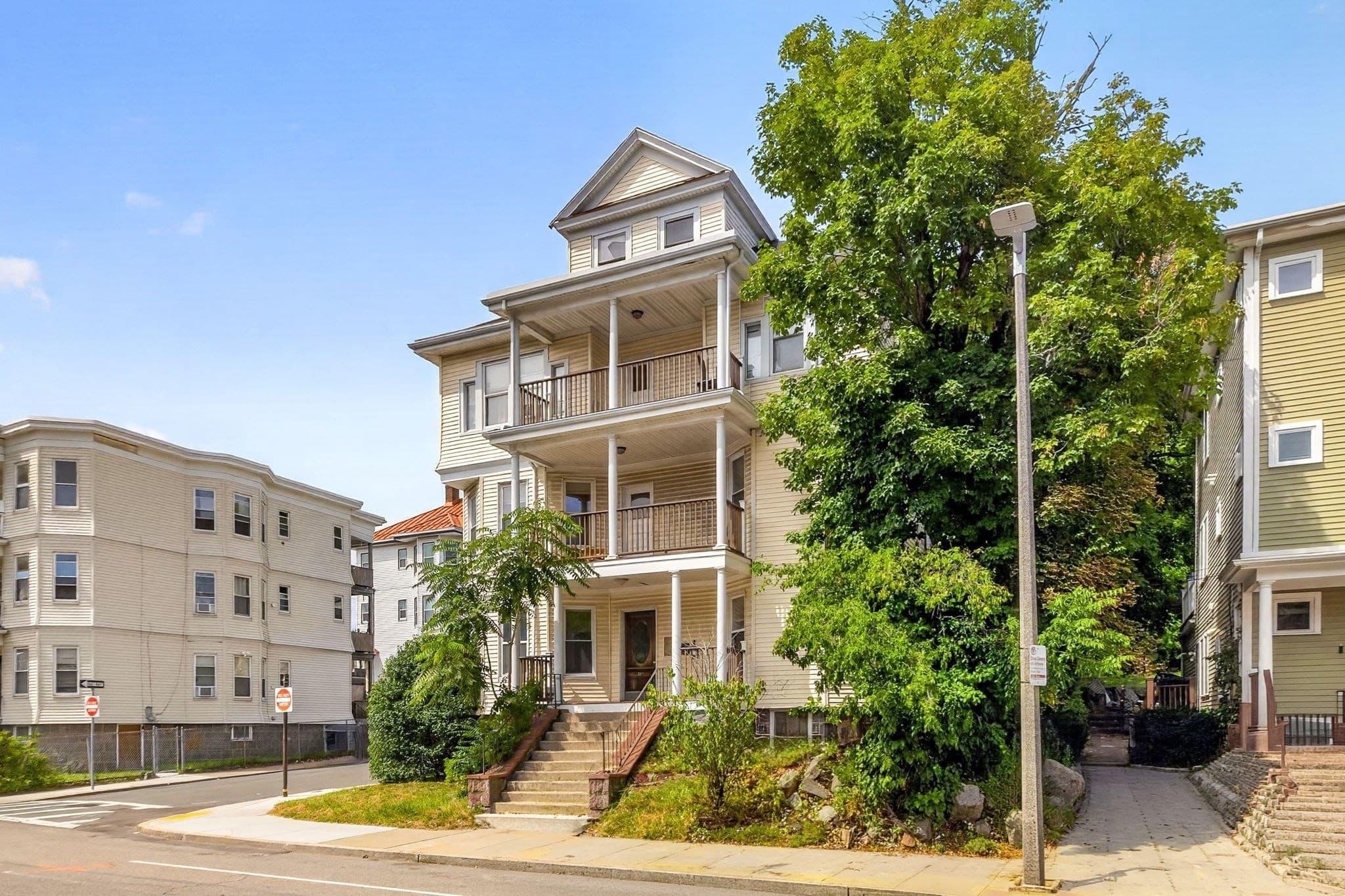 3 Family at 569 Norfolk St, Boston MA 02126, photo 18 of 24