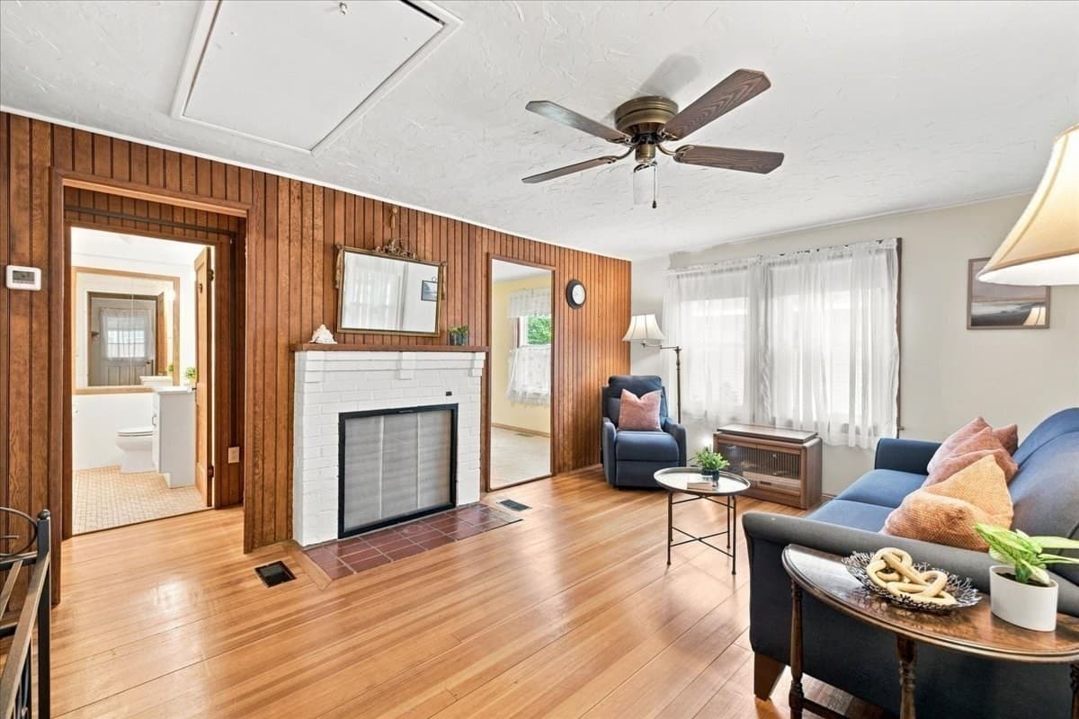 Single Family Residence at 30 Bay Street, Wareham MA 02532, Wareham, photo 10 of 33