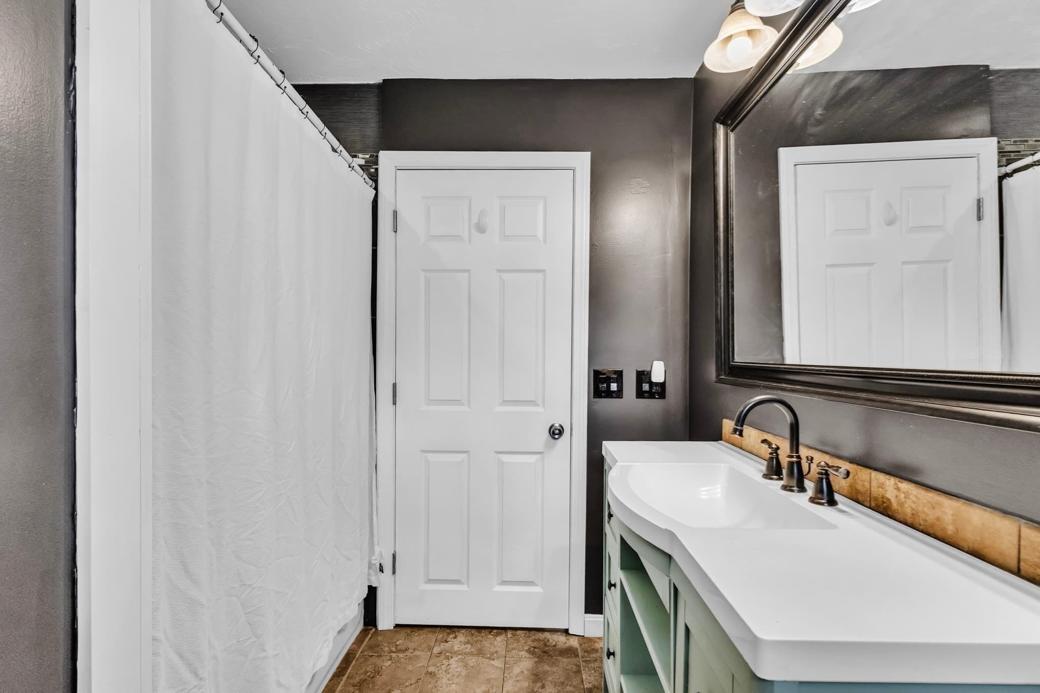 Single Family Residence at 6 Pitcairn Ave, Leicester MA 01524, Leicester, photo 17 of 35