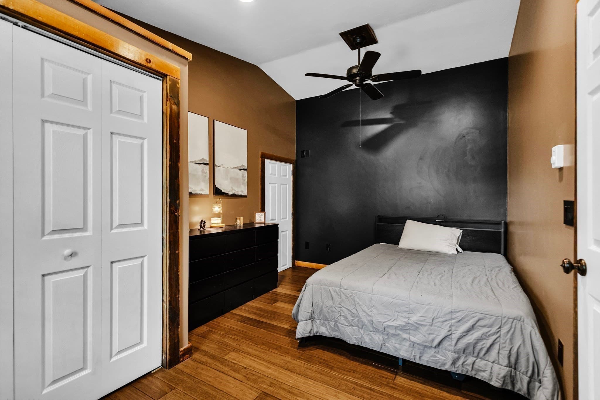 Single Family Residence at 6 Pitcairn Ave, Leicester MA 01524, Leicester, photo 10 of 35