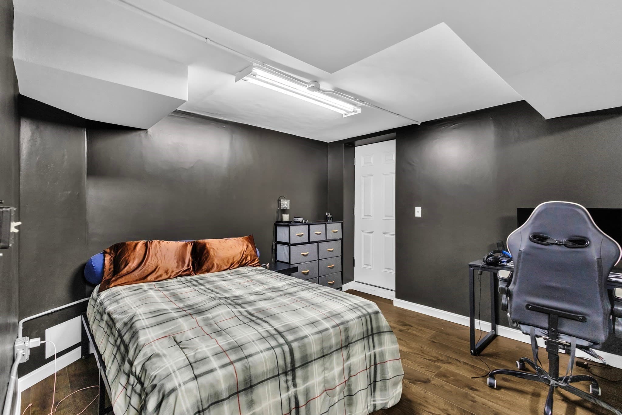 Single Family Residence at 6 Pitcairn Ave, Leicester MA 01524, Leicester, photo 19 of 35