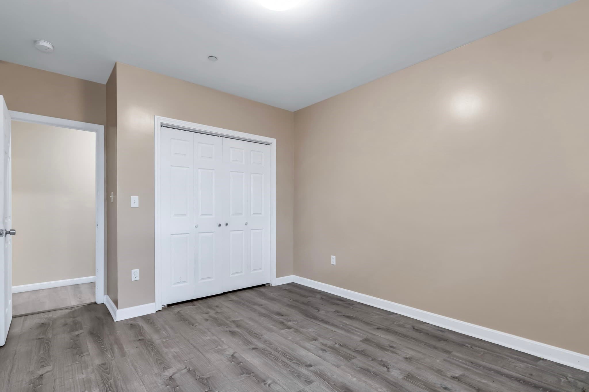 Condominium at 202 Broadway # 3, Lawrence MA 01840, Lawrence, photo 12 of 15