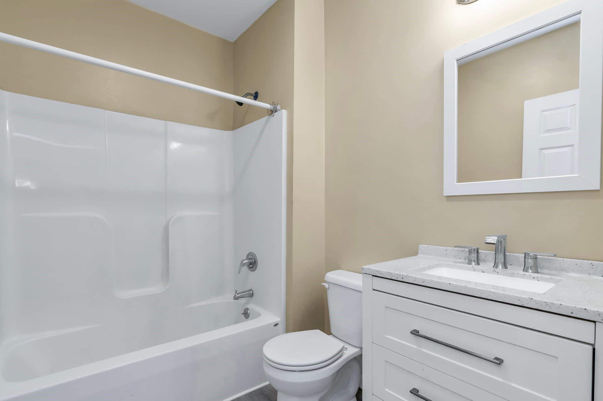 Condominium at 202 Broadway # 3, Lawrence MA 01840, Lawrence, photo 10 of 15