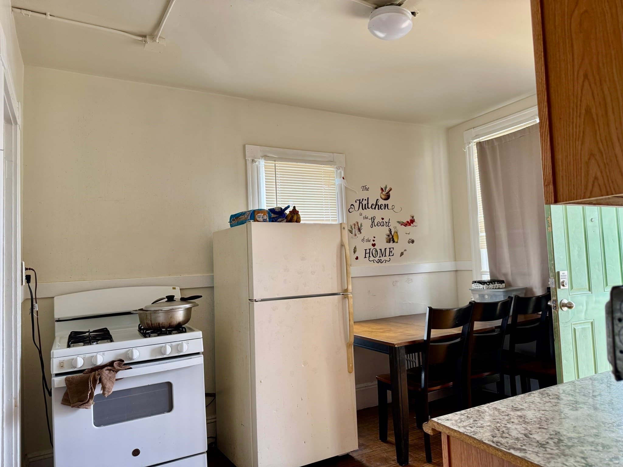 5-9 Family at 15-19 Litchfield St, Springfield MA 01108, Springfield, photo 22 of 42