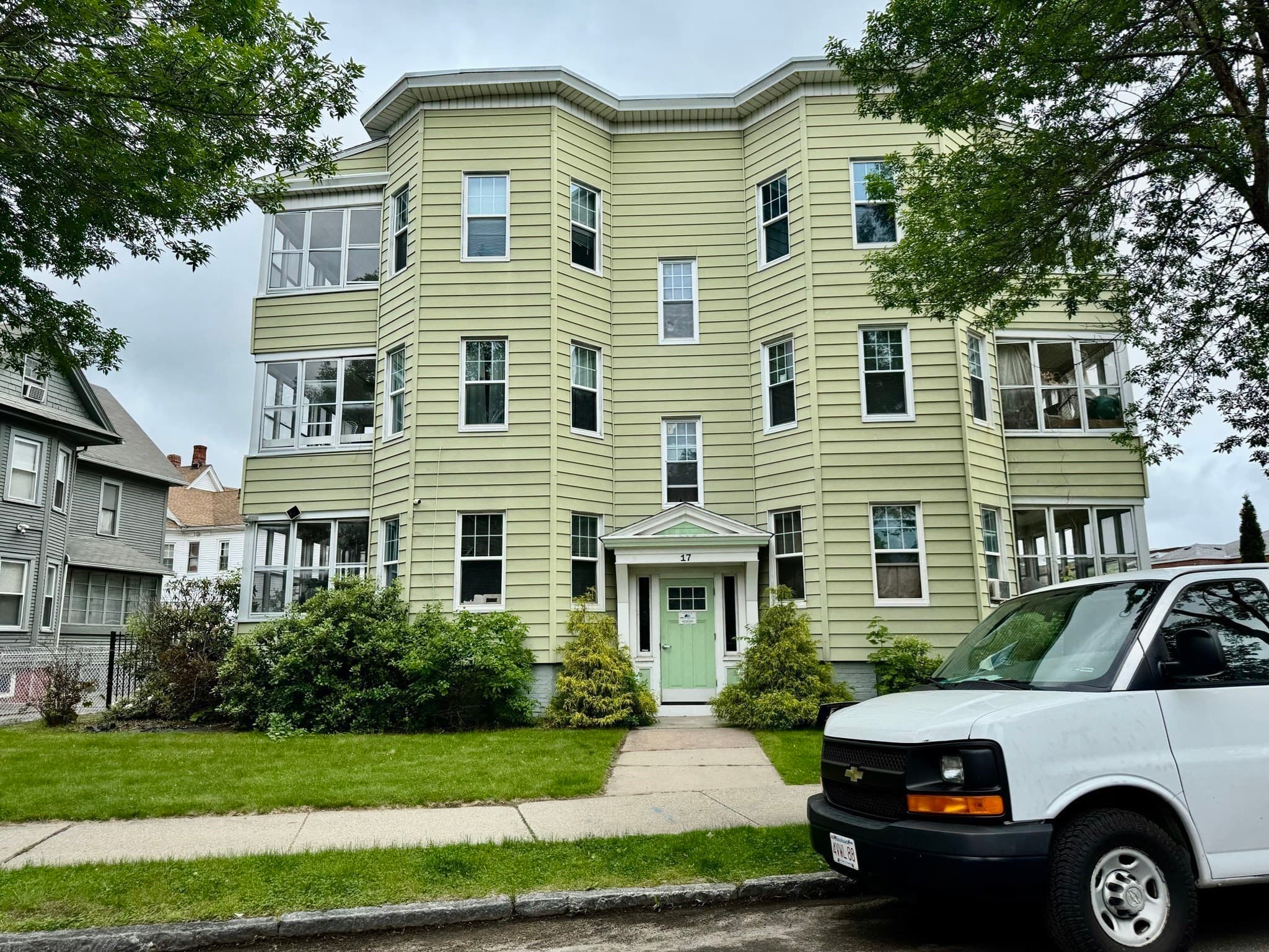5-9 Family at 15-19 Litchfield St, Springfield MA 01108, Springfield, photo 38 of 42
