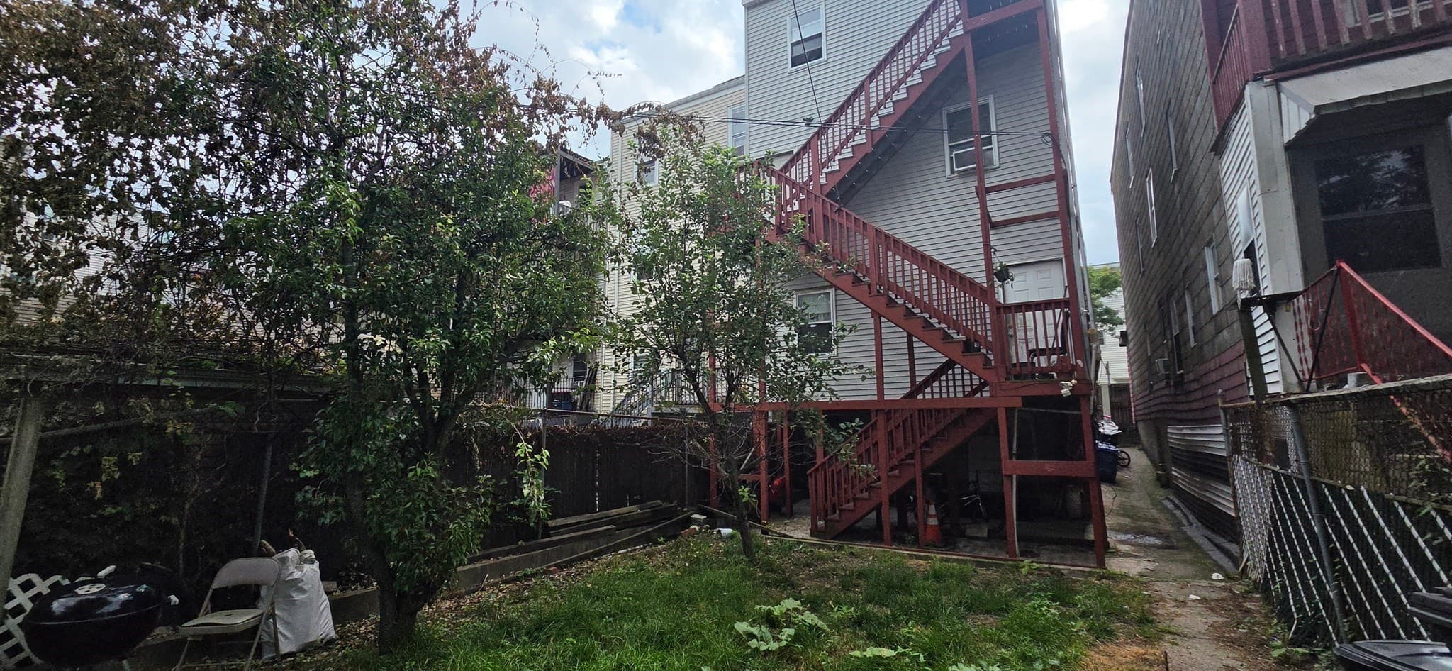 3 Family at 190 Bennington, Boston MA 02128, photo 27 of 27
