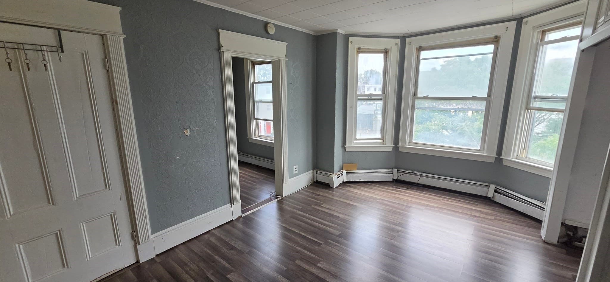 3 Family at 190 Bennington, Boston MA 02128, photo 7 of 27