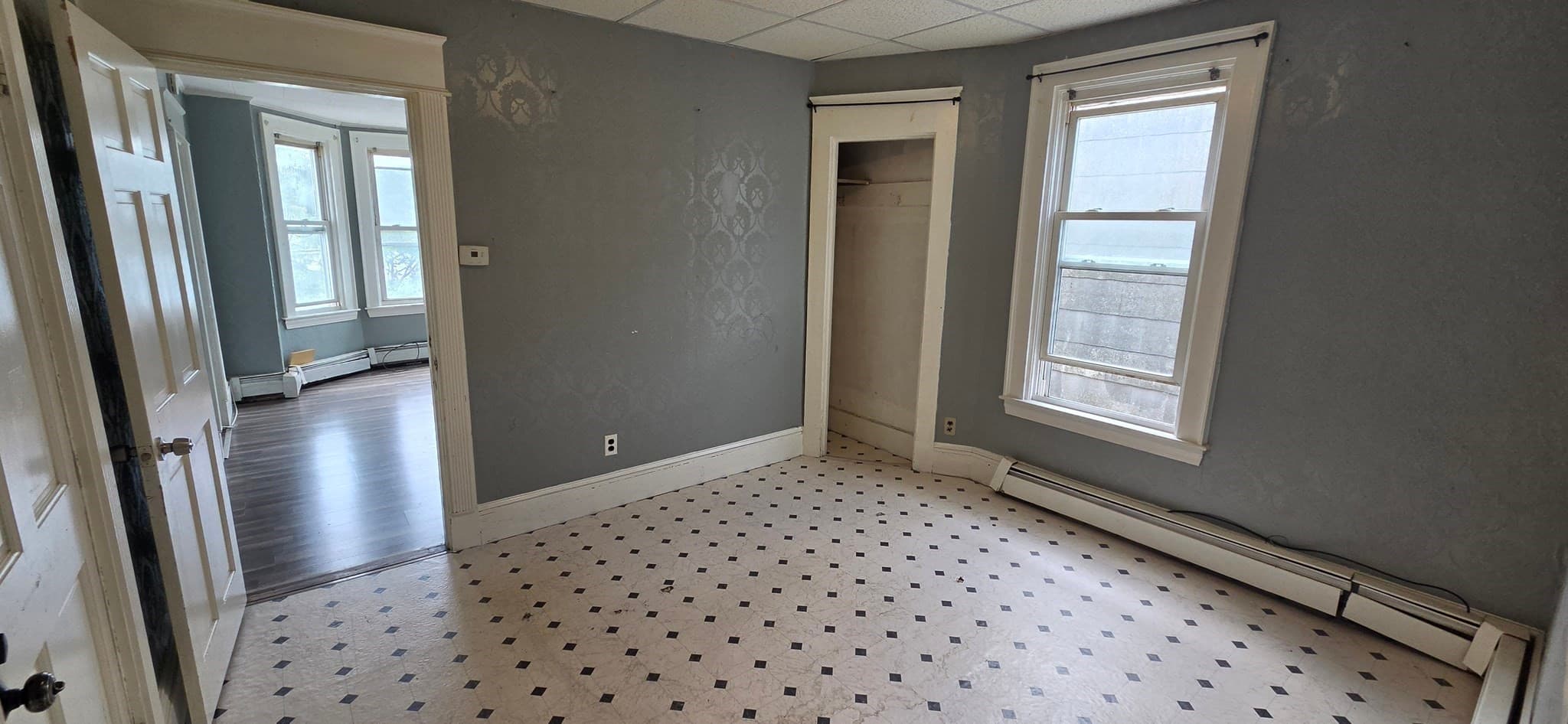 3 Family at 190 Bennington, Boston MA 02128, photo 5 of 27