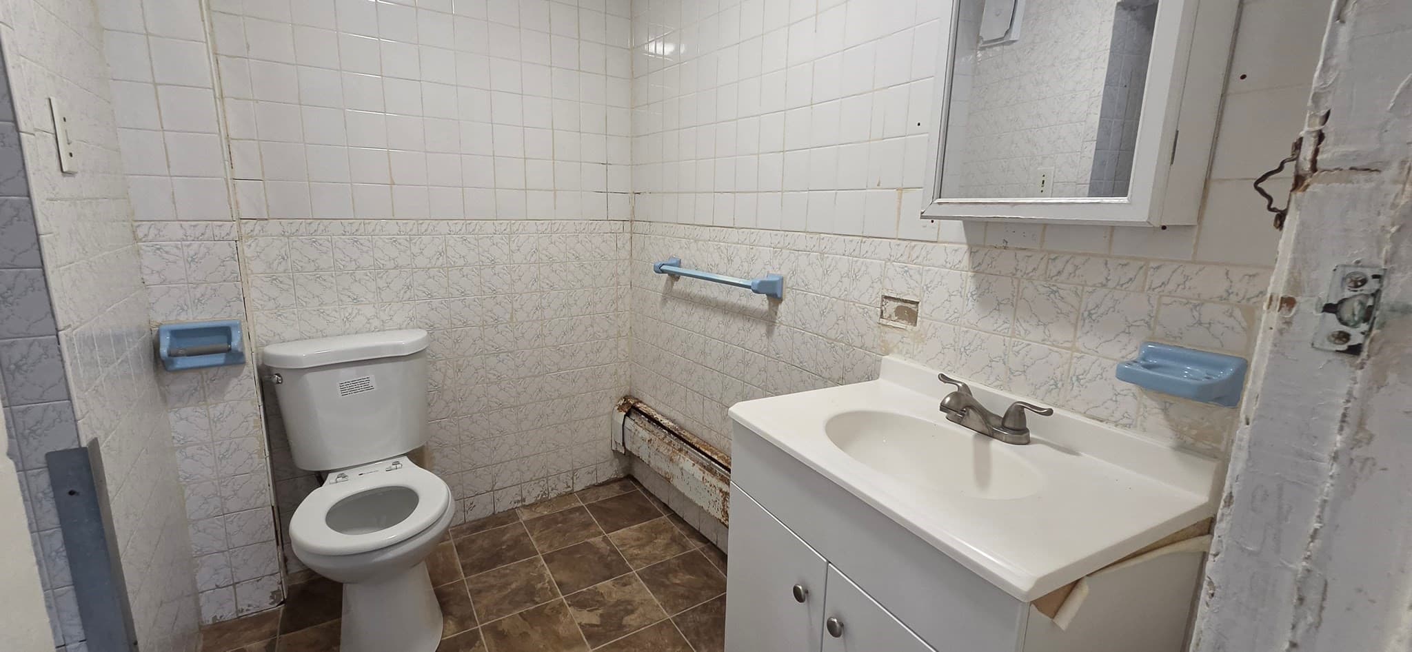 3 Family at 190 Bennington, Boston MA 02128, photo 10 of 27