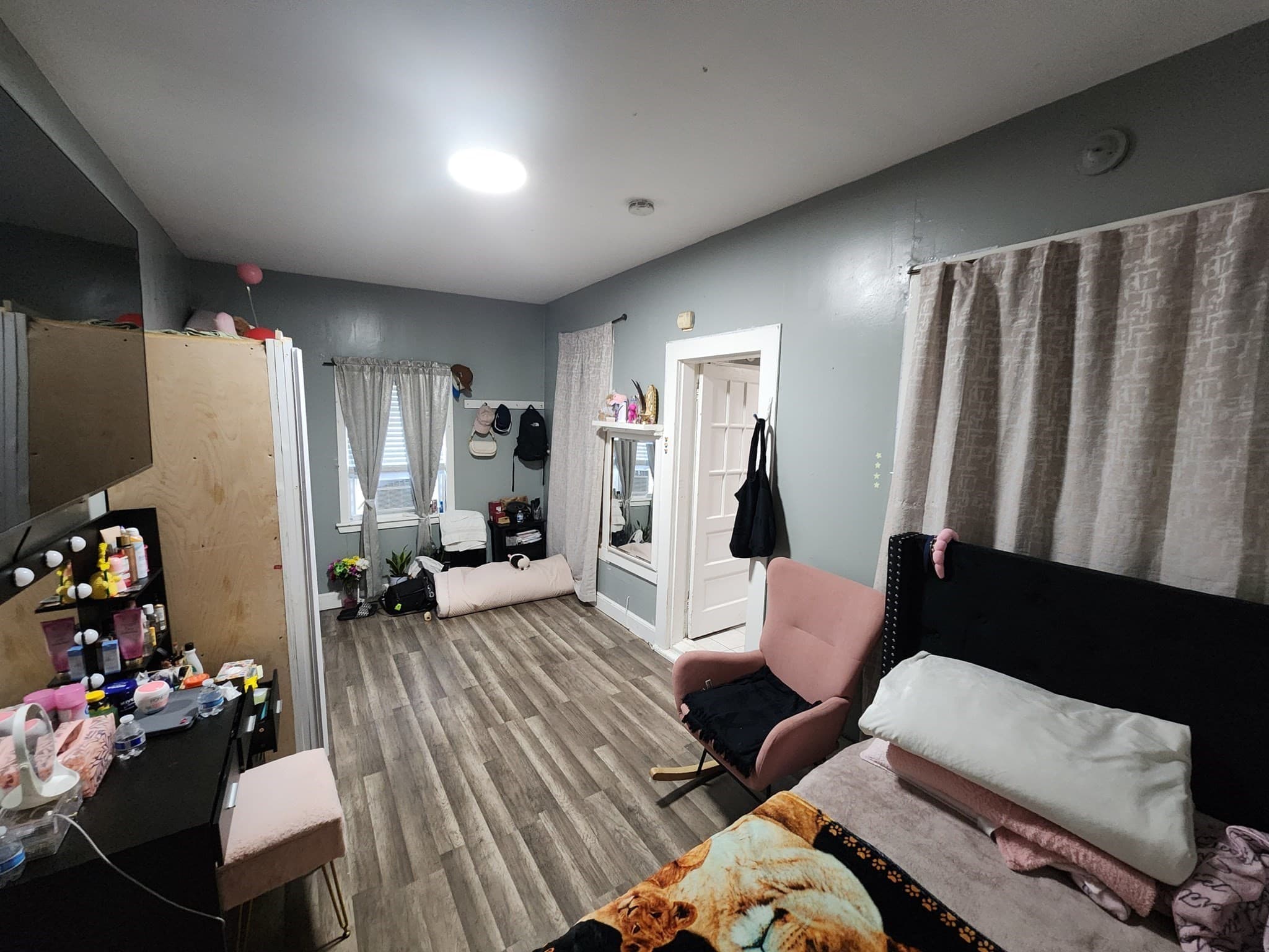 3 Family at 190 Bennington, Boston MA 02128, photo 21 of 27