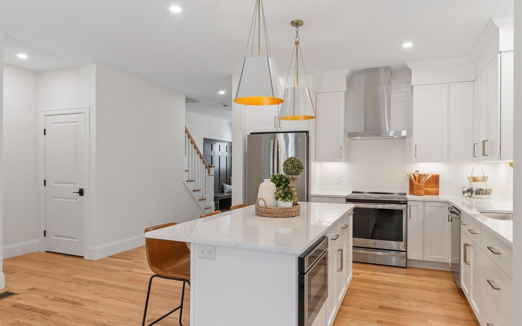 Condominium at 74 Oliver Pond Circle # 58, Franklin MA 02038, Franklin, photo 2 of 5