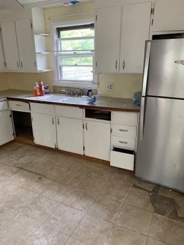 Single Family Residence at 132 Fruit St, Mansfield MA 02048, Mansfield, photo 2 of 19