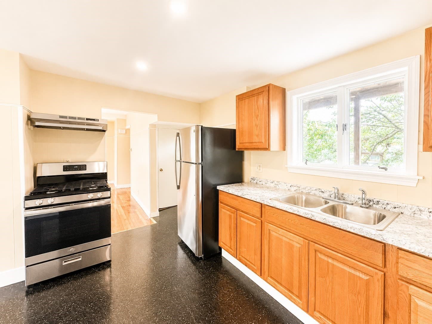 3 Family at 17-19 Acorn St, Lynn MA 01902, Lynn, photo 12 of 42