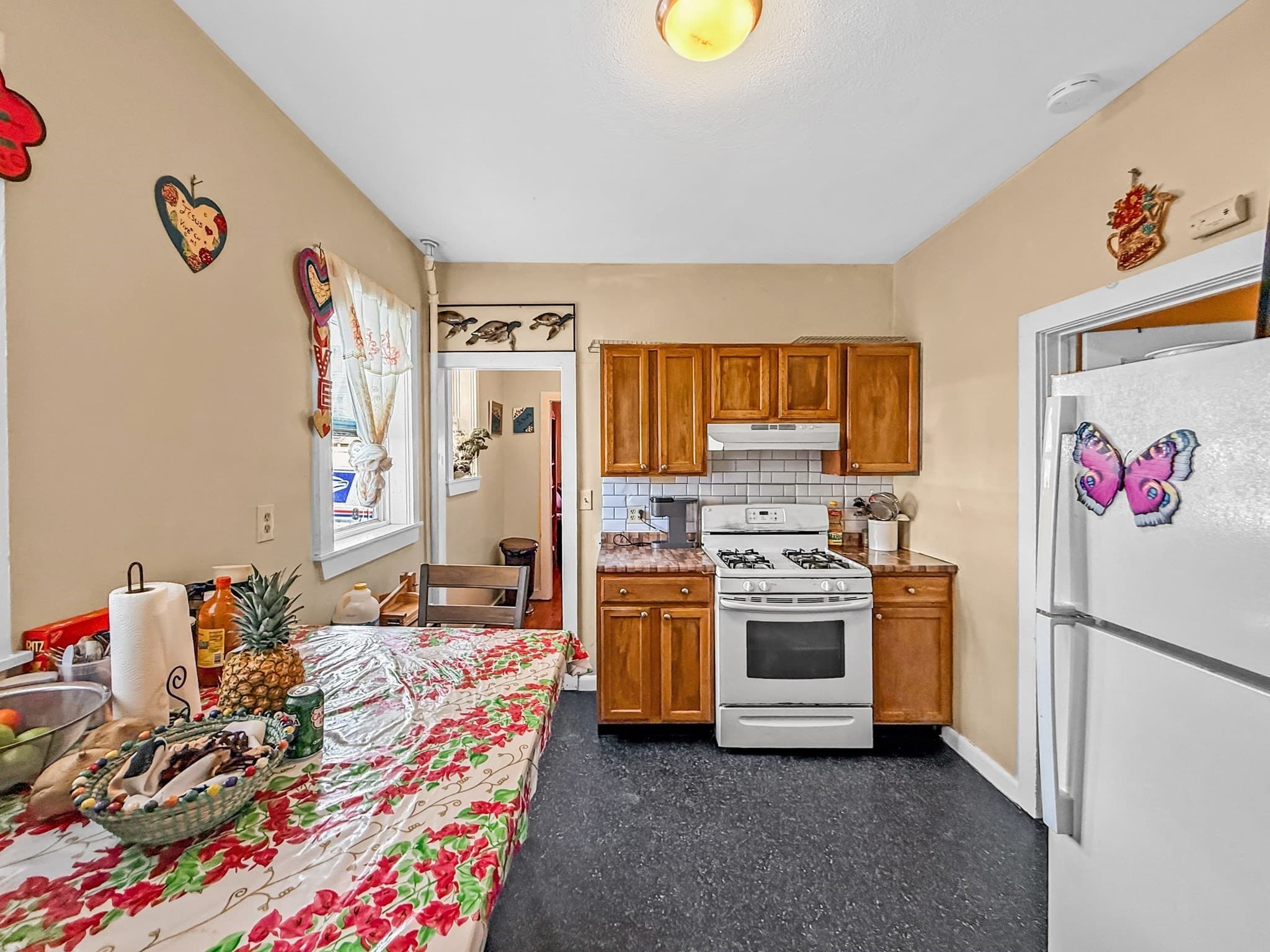 3 Family at 17-19 Acorn St, Lynn MA 01902, Lynn, photo 28 of 42