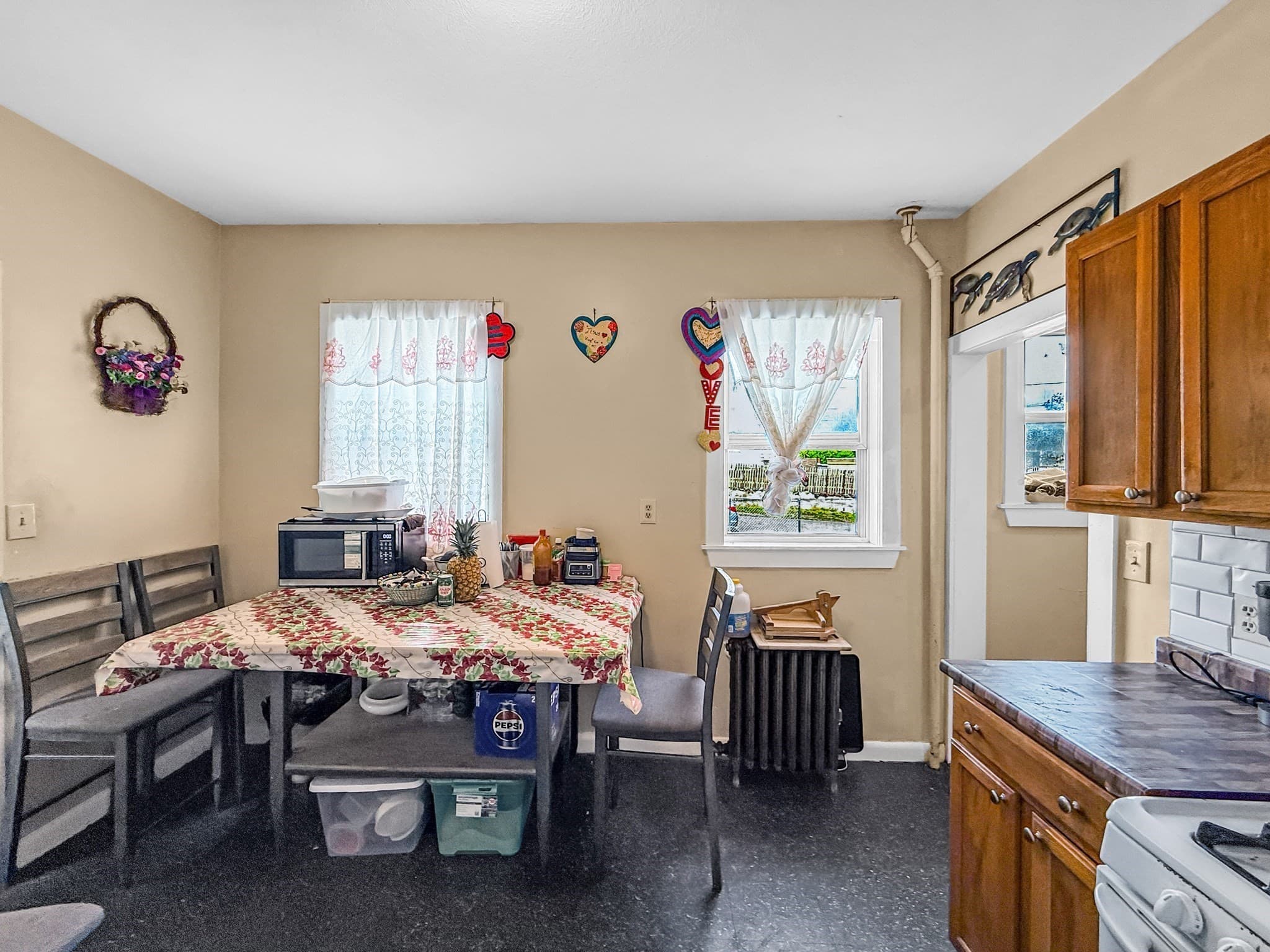 3 Family at 17-19 Acorn St, Lynn MA 01902, Lynn, photo 29 of 42
