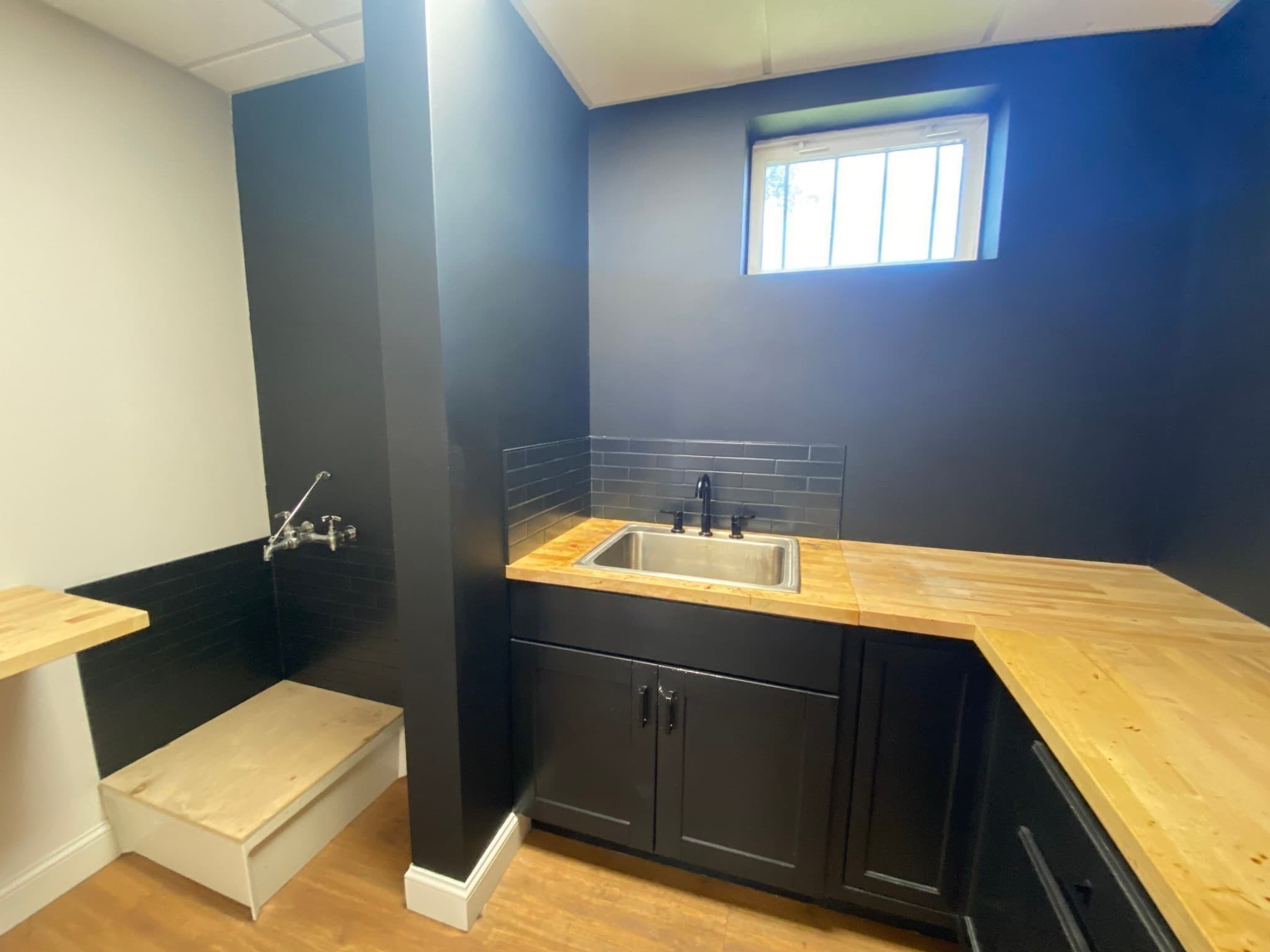 Commercial Sale at 846 Ashley Blvd, New Bedford MA 02745, New Bedford, photo 6 of 10