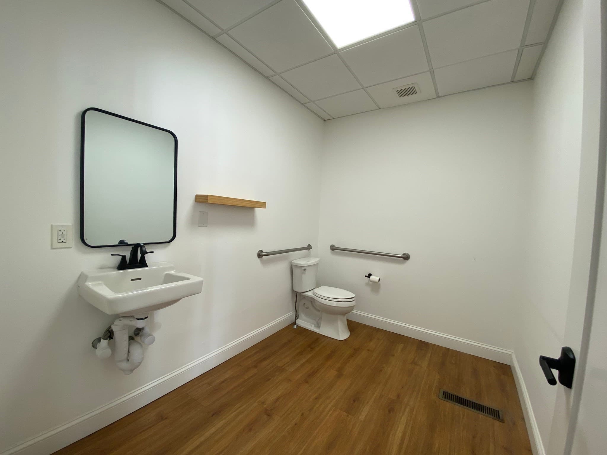 Commercial Sale at 846 Ashley Blvd, New Bedford MA 02745, New Bedford, photo 7 of 10