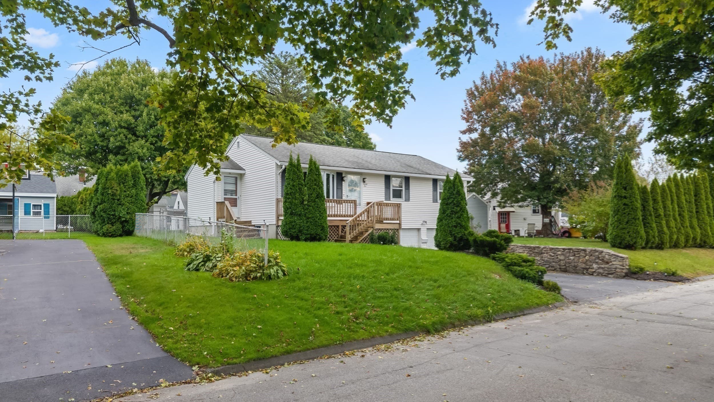 Single Family Residence at 25 Lodge St., Worcester MA 01604, Worcester, photo 5 of 34