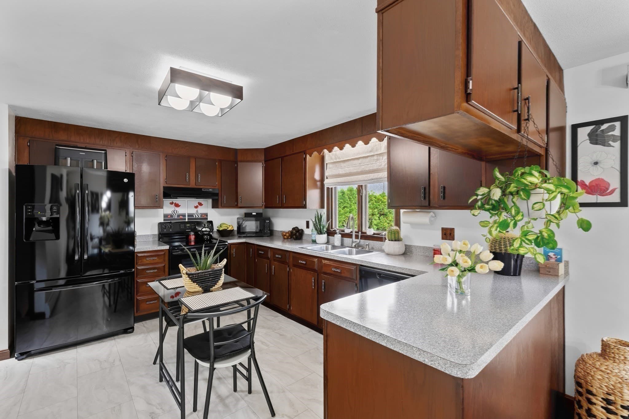 Single Family Residence at 25 Lodge St., Worcester MA 01604, Worcester, photo 14 of 34