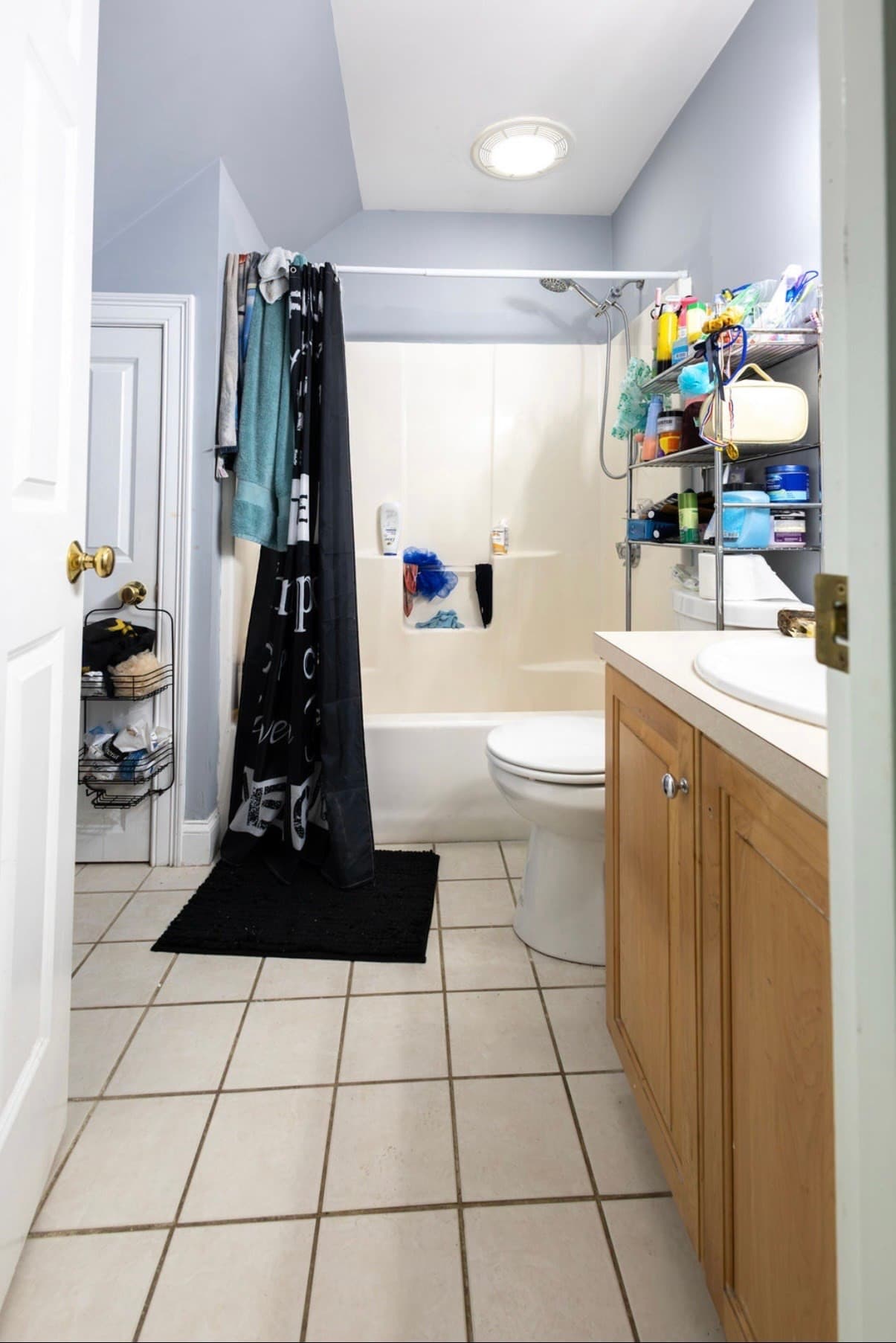Single Family Residence at 1438 Hyde Park Avenue, Boston MA 02136, Boston, photo 16 of 25