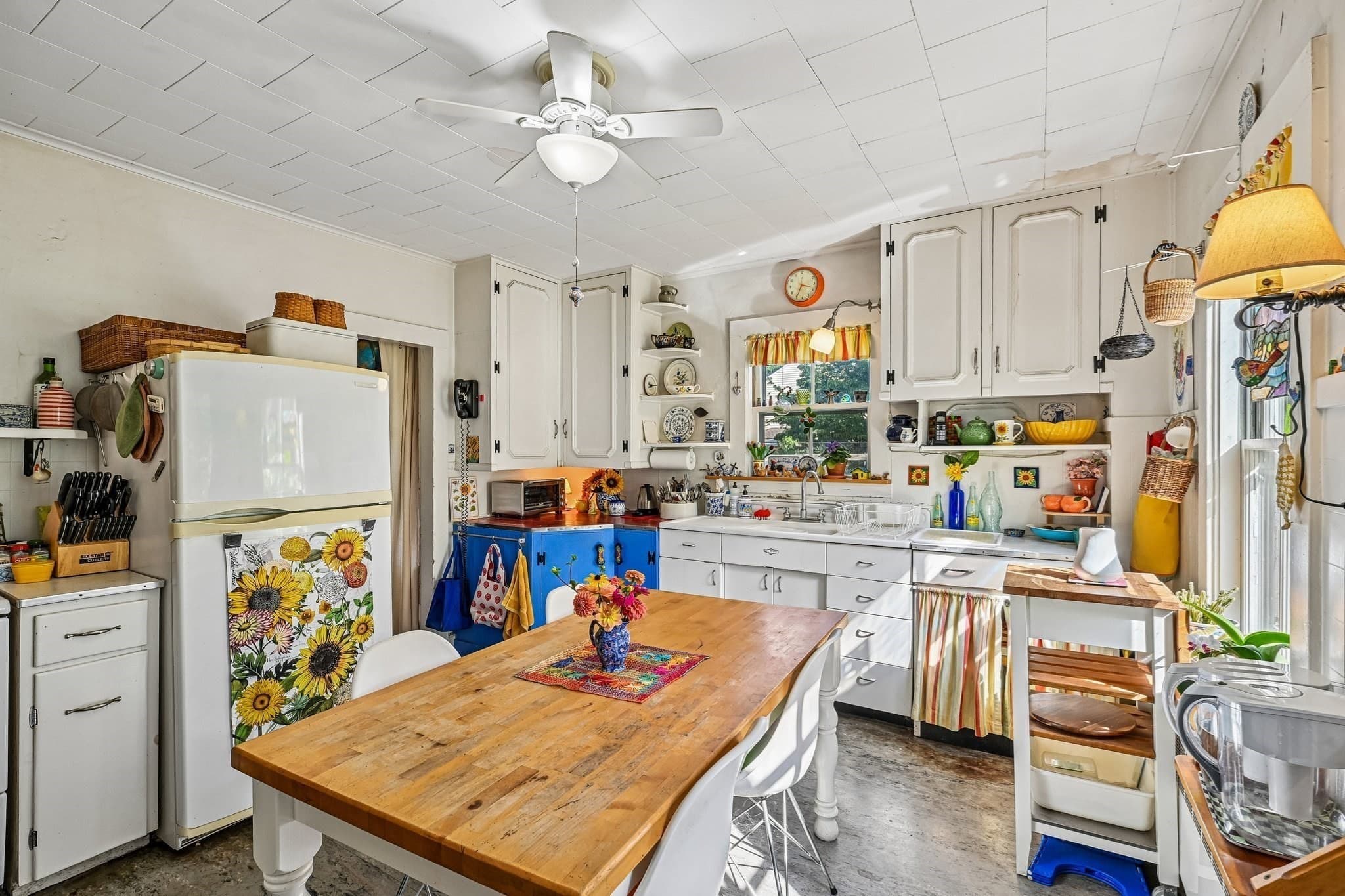 21 Elm St, Maynard MA 01754