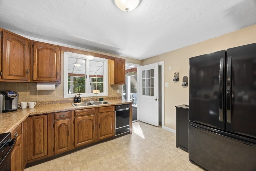 Single Family Residence at 11 Rustic Drive, Northborough MA 01532, Northborough, photo 13 of 41