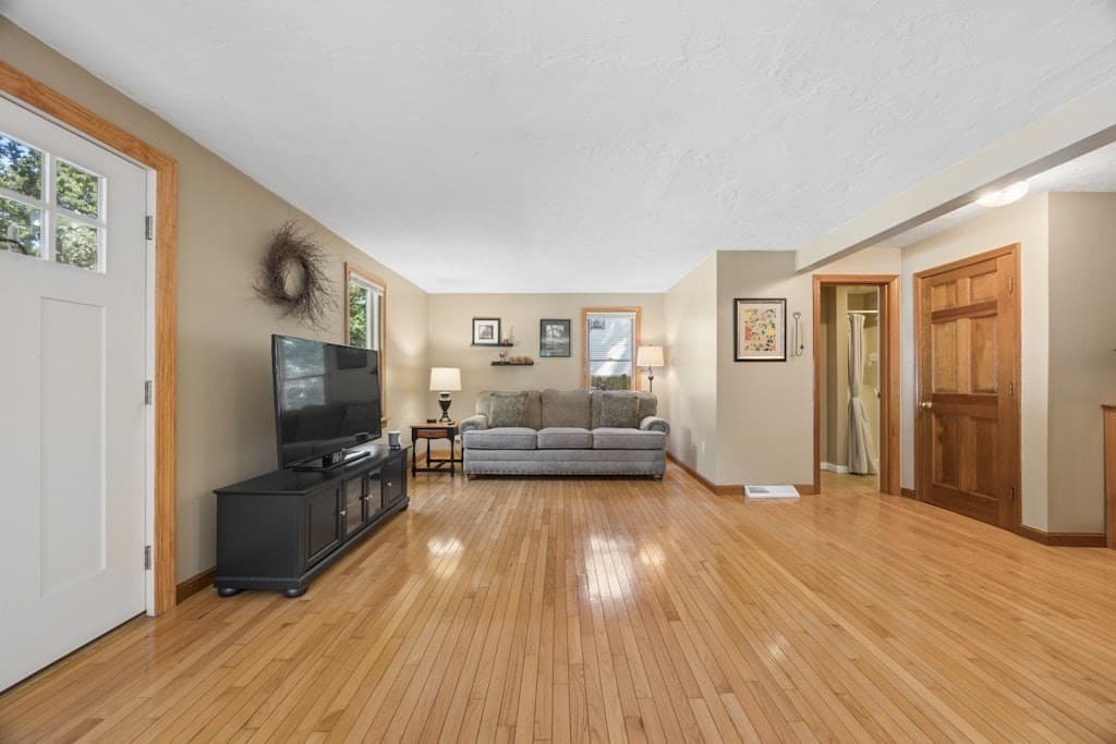 Single Family Residence at 11 Rustic Drive, Northborough MA 01532, Northborough, photo 4 of 41