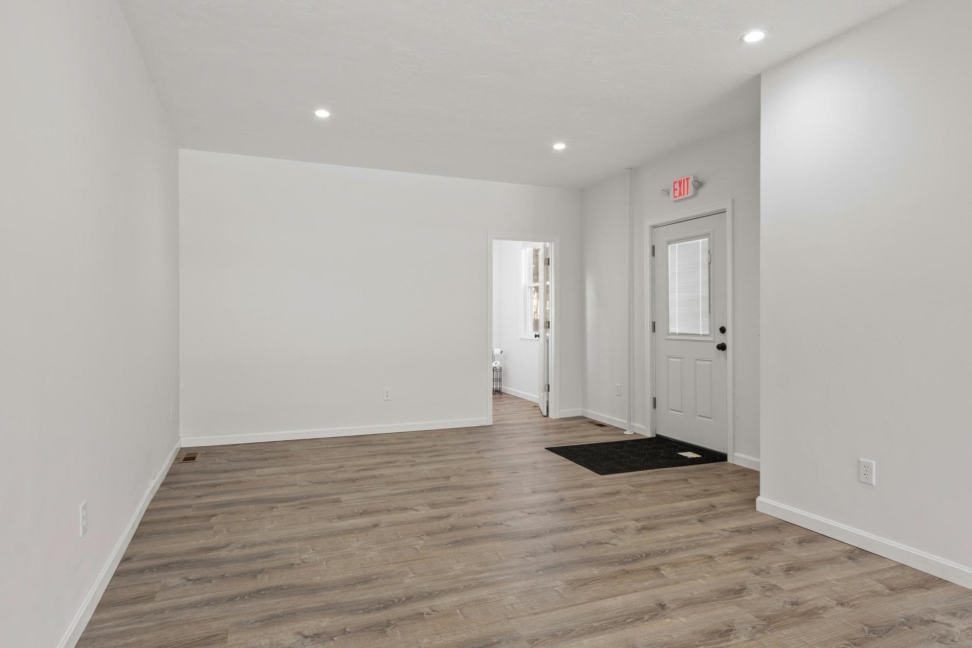 Commercial Sale at 158 Fairhaven Rd, Worcester MA 01606, Worcester, photo 17 of 40