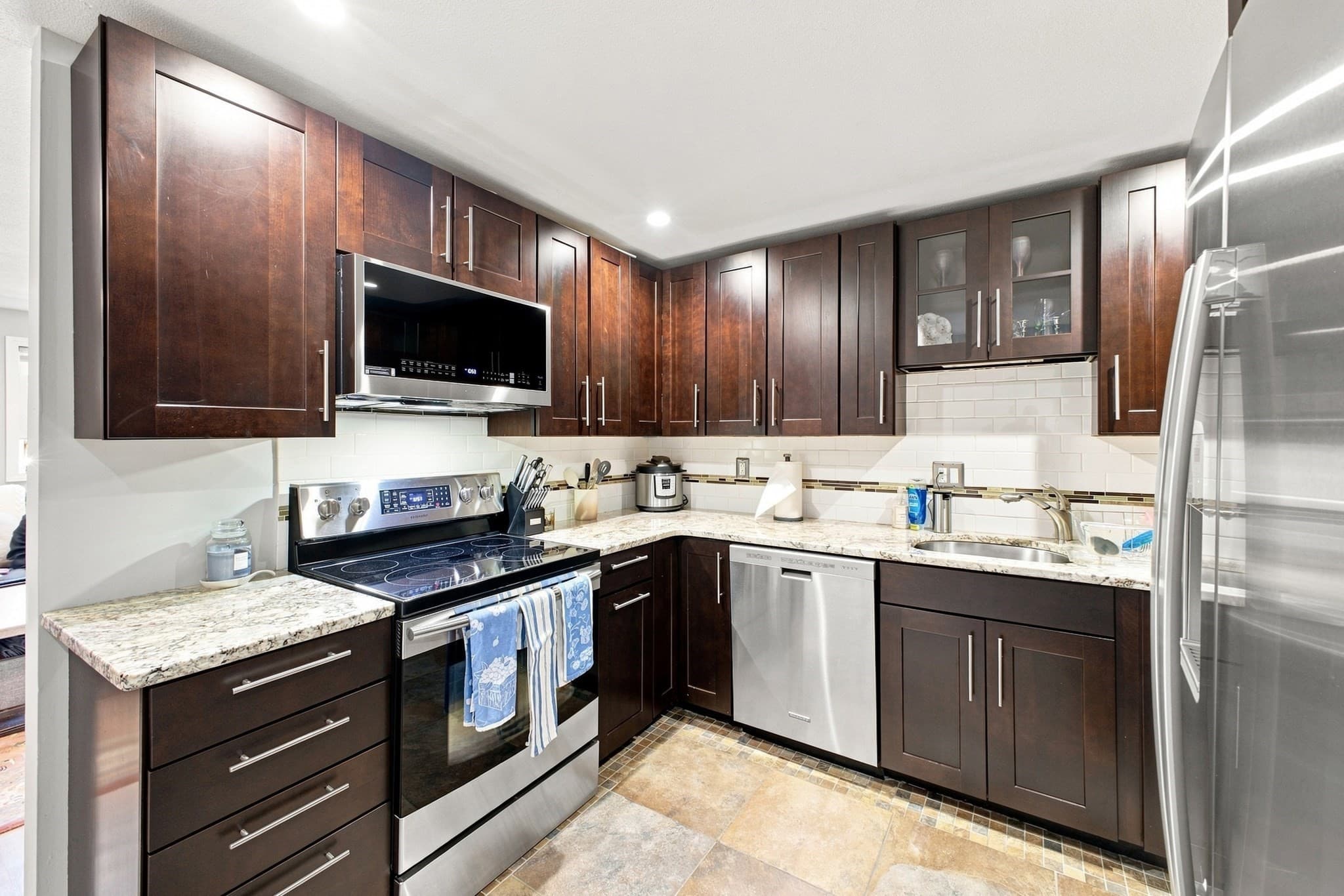 Condominium at 39 Pleasant Street # 4C, Northborough MA 01532, Northborough, photo 5 of 30
