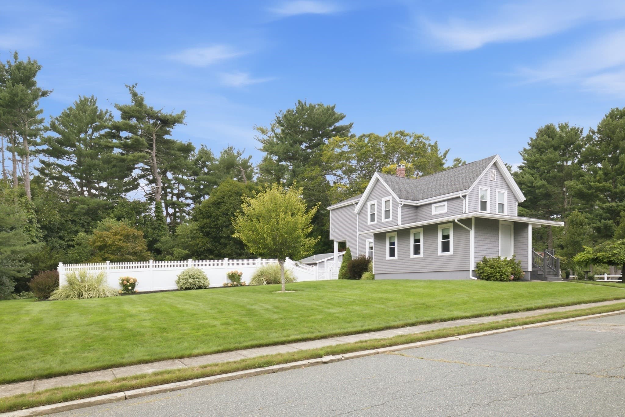 Single Family Residence at 28 Fairview Ave, Brockton MA 02301, Brockton, photo 2 of 42
