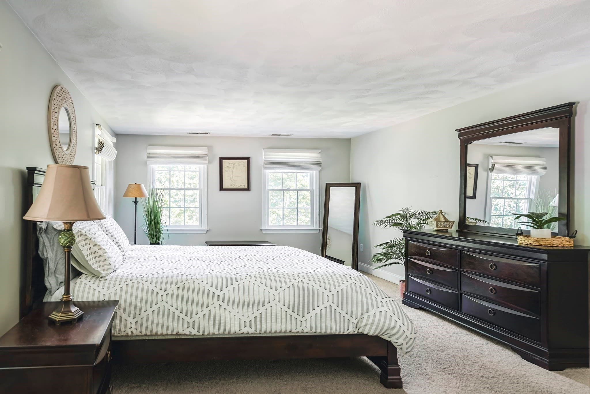 Single Family Residence at 4 Chestnut Street, Ipswich MA 01938, Ipswich, photo 18 of 36