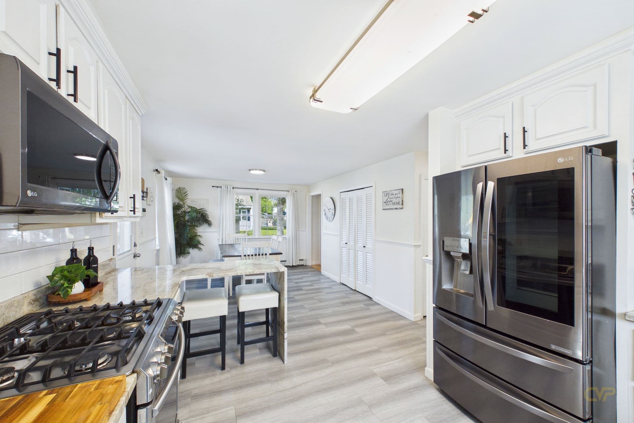 Single Family Residence at 968 Osgood St, New Bedford MA 02745, New Bedford, photo 22 of 41
