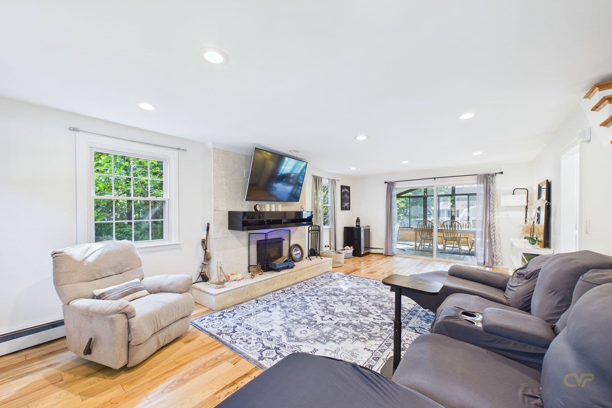 Single Family Residence at 968 Osgood St, New Bedford MA 02745, New Bedford, photo 9 of 41