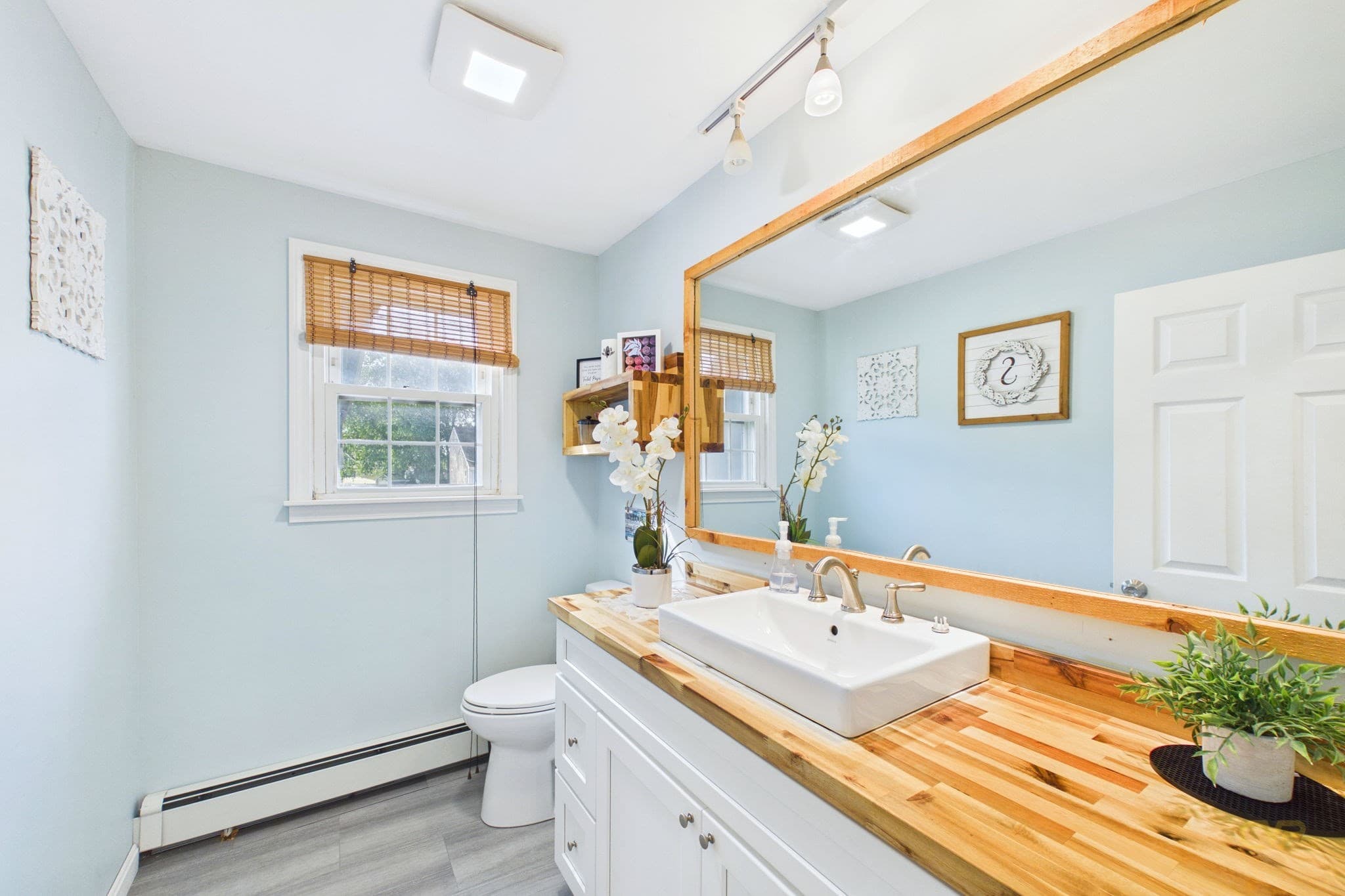 Single Family Residence at 968 Osgood St, New Bedford MA 02745, New Bedford, photo 24 of 41