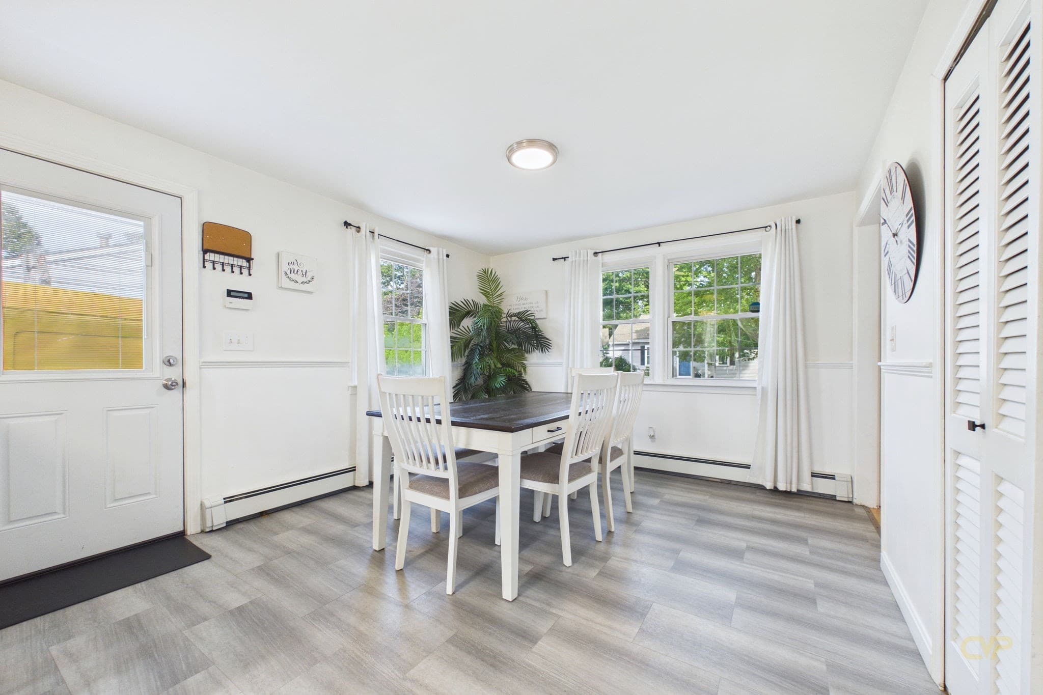 Single Family Residence at 968 Osgood St, New Bedford MA 02745, New Bedford, photo 14 of 41