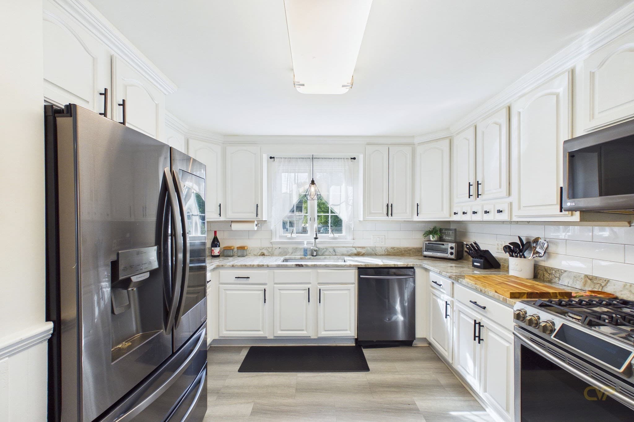 Single Family Residence at 968 Osgood St, New Bedford MA 02745, New Bedford, photo 19 of 41
