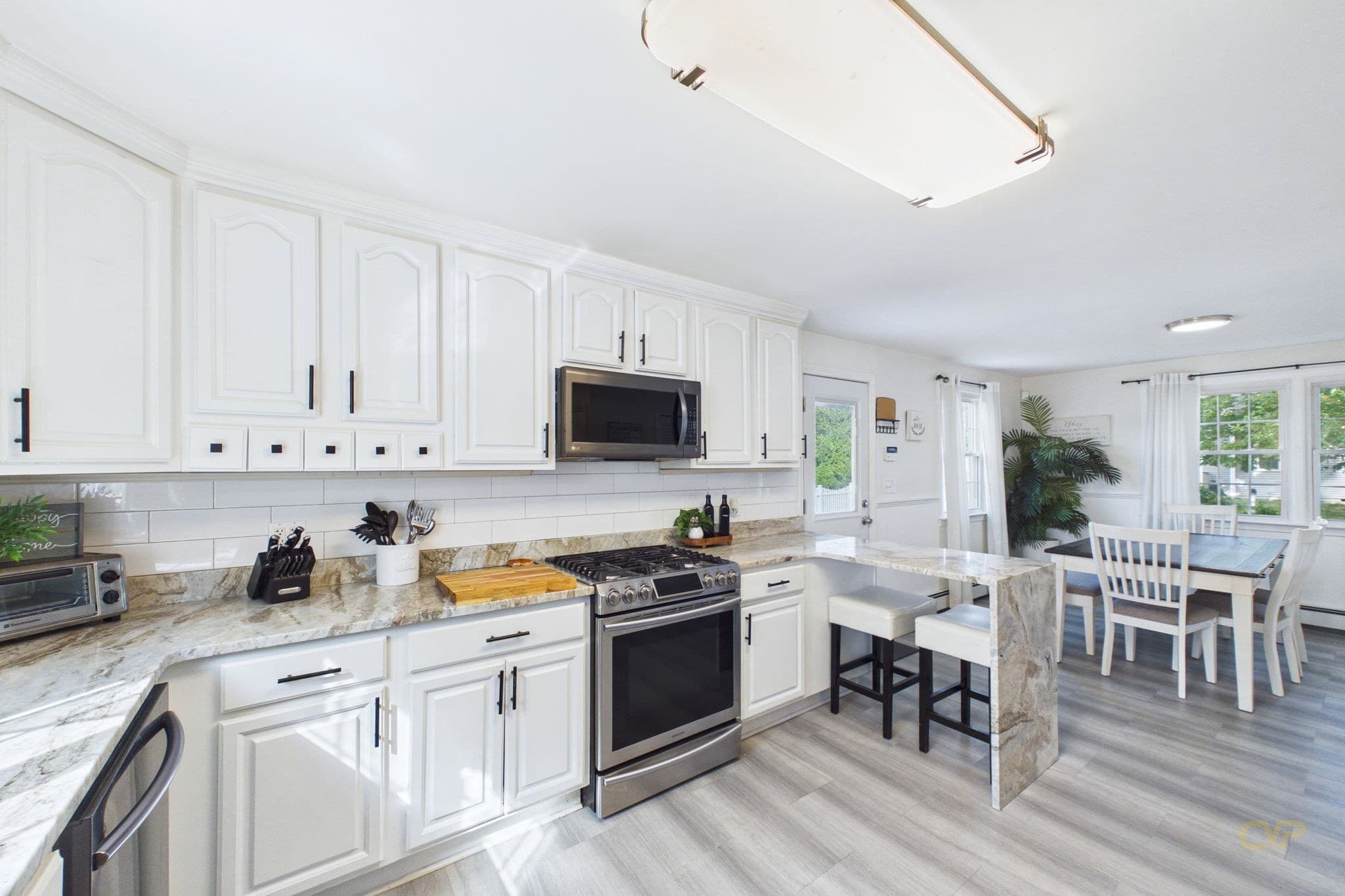 Single Family Residence at 968 Osgood St, New Bedford MA 02745, New Bedford, photo 21 of 41