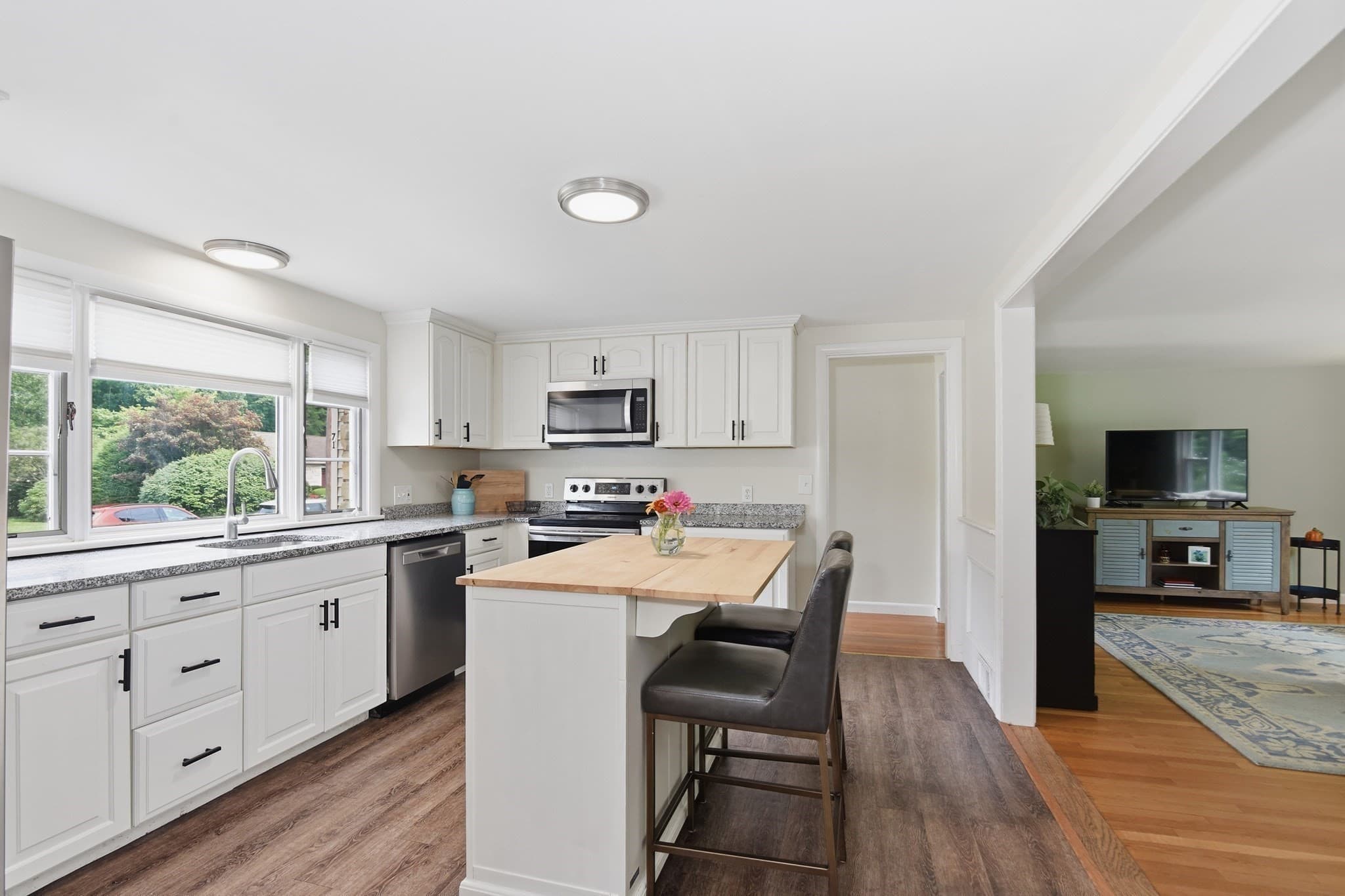Single Family Residence at 71 Norlen Park, Bridgewater MA 02324, Bridgewater, photo 5 of 22