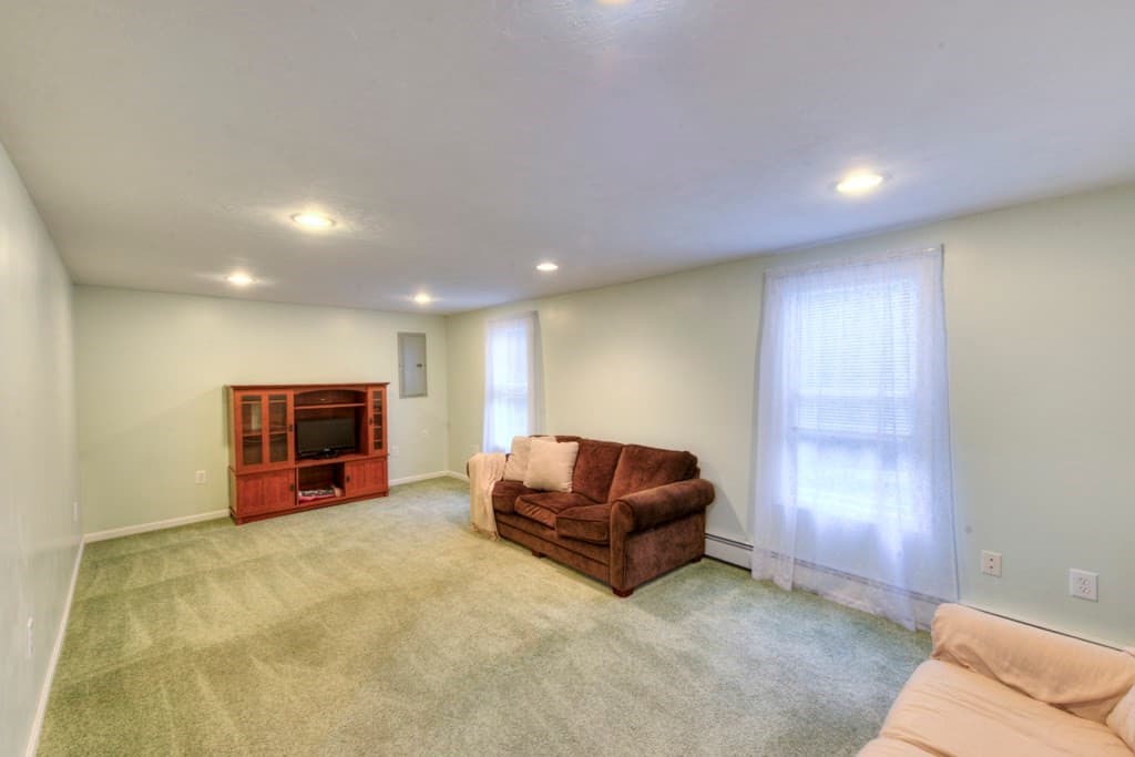 Single Family Residence at 4 Matteo St, Worcester MA 01606, Worcester, photo 22 of 42