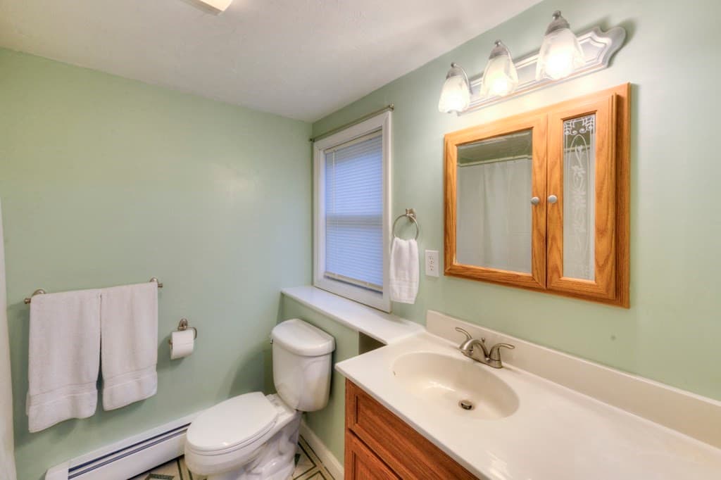 Single Family Residence at 4 Matteo St, Worcester MA 01606, Worcester, photo 29 of 42