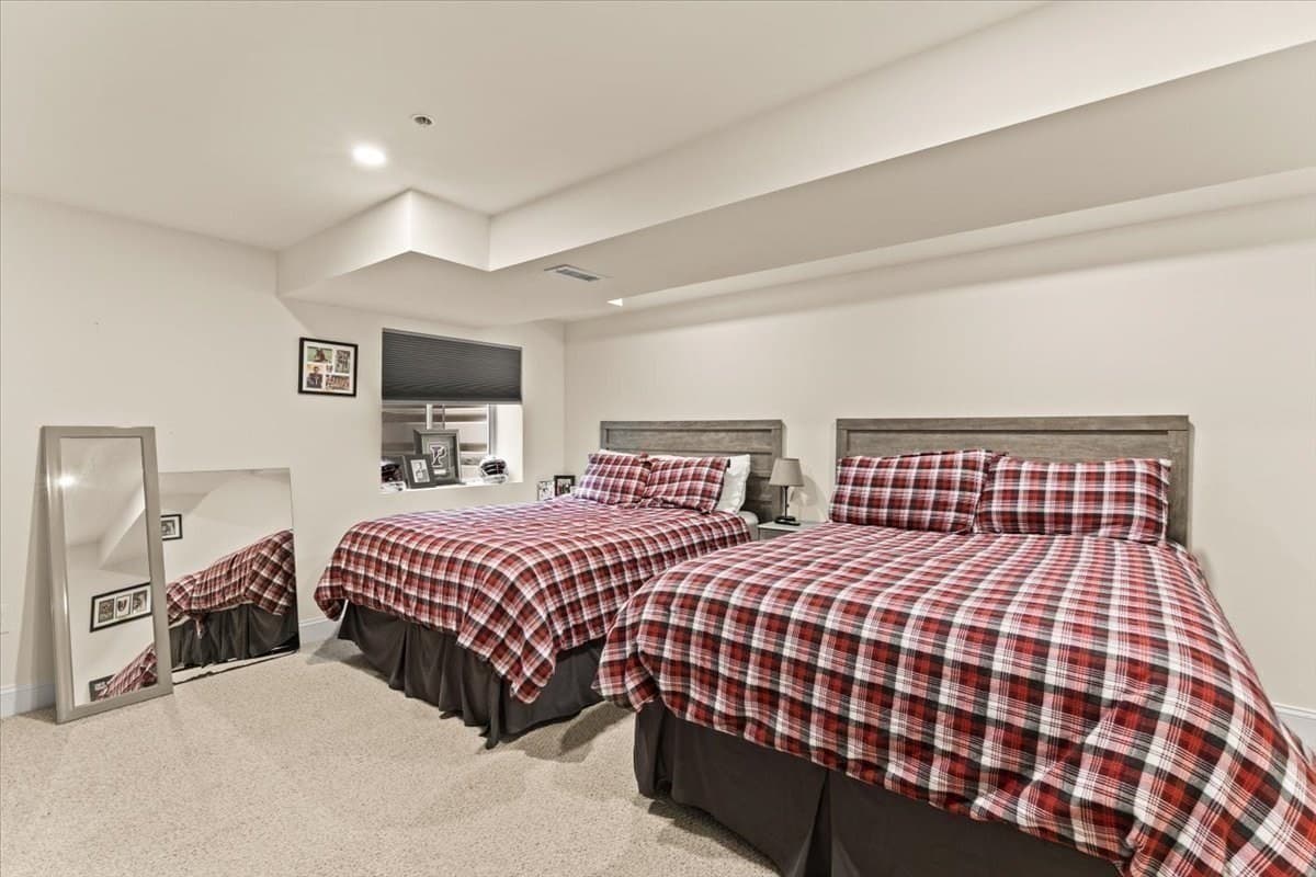 Condominium at 12 Thelma Way # 12, Scituate MA 02066, Scituate, photo 24 of 39