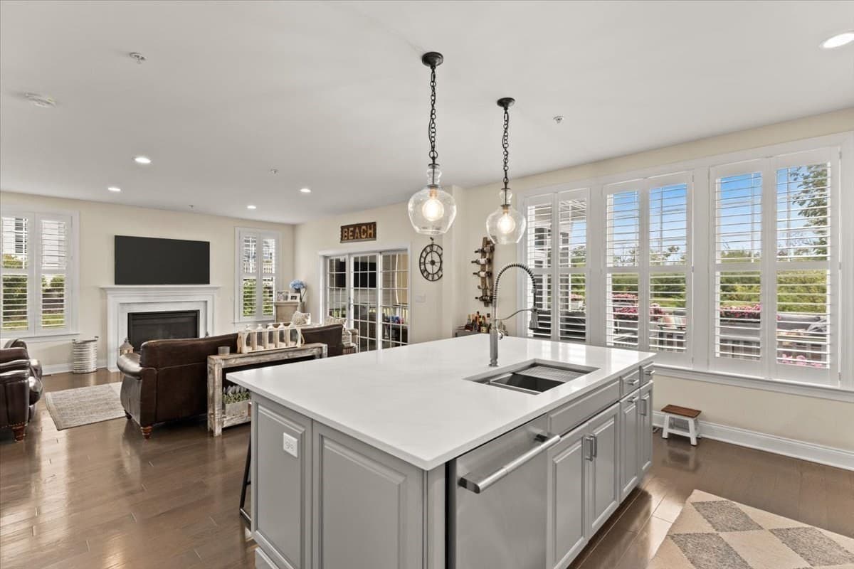 Condominium at 12 Thelma Way # 12, Scituate MA 02066, Scituate, photo 15 of 39