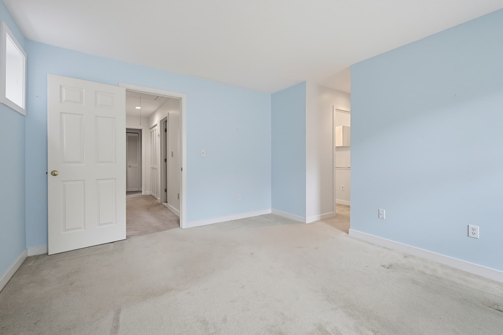 Condominium at 4 Oak Ct # 4, Rockland MA 02370, Rockland, photo 22 of 35