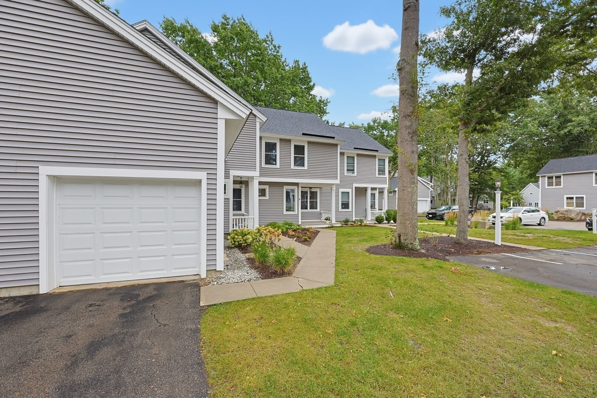 Condominium at 4 Oak Ct # 4, Rockland MA 02370, Rockland, photo 3 of 35