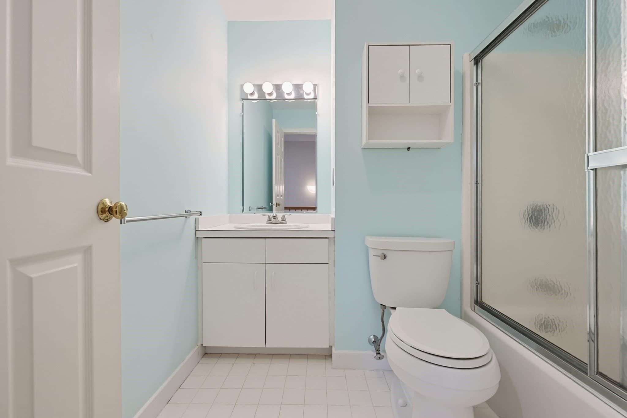 Condominium at 4 Oak Ct # 4, Rockland MA 02370, Rockland, photo 29 of 35