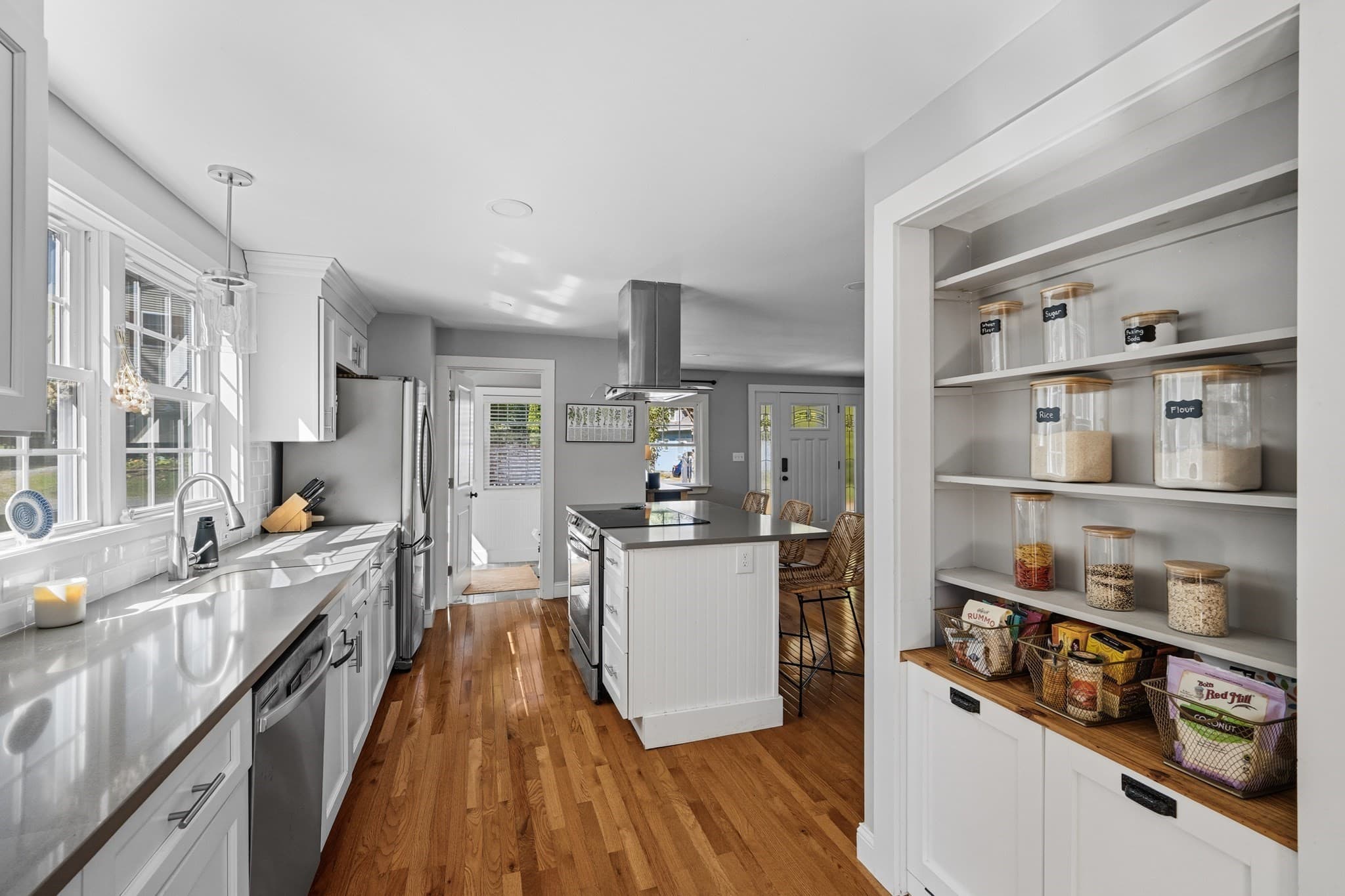 Single Family Residence at 4 Lynwood, Gloucester MA 01930, Gloucester, photo 10 of 42