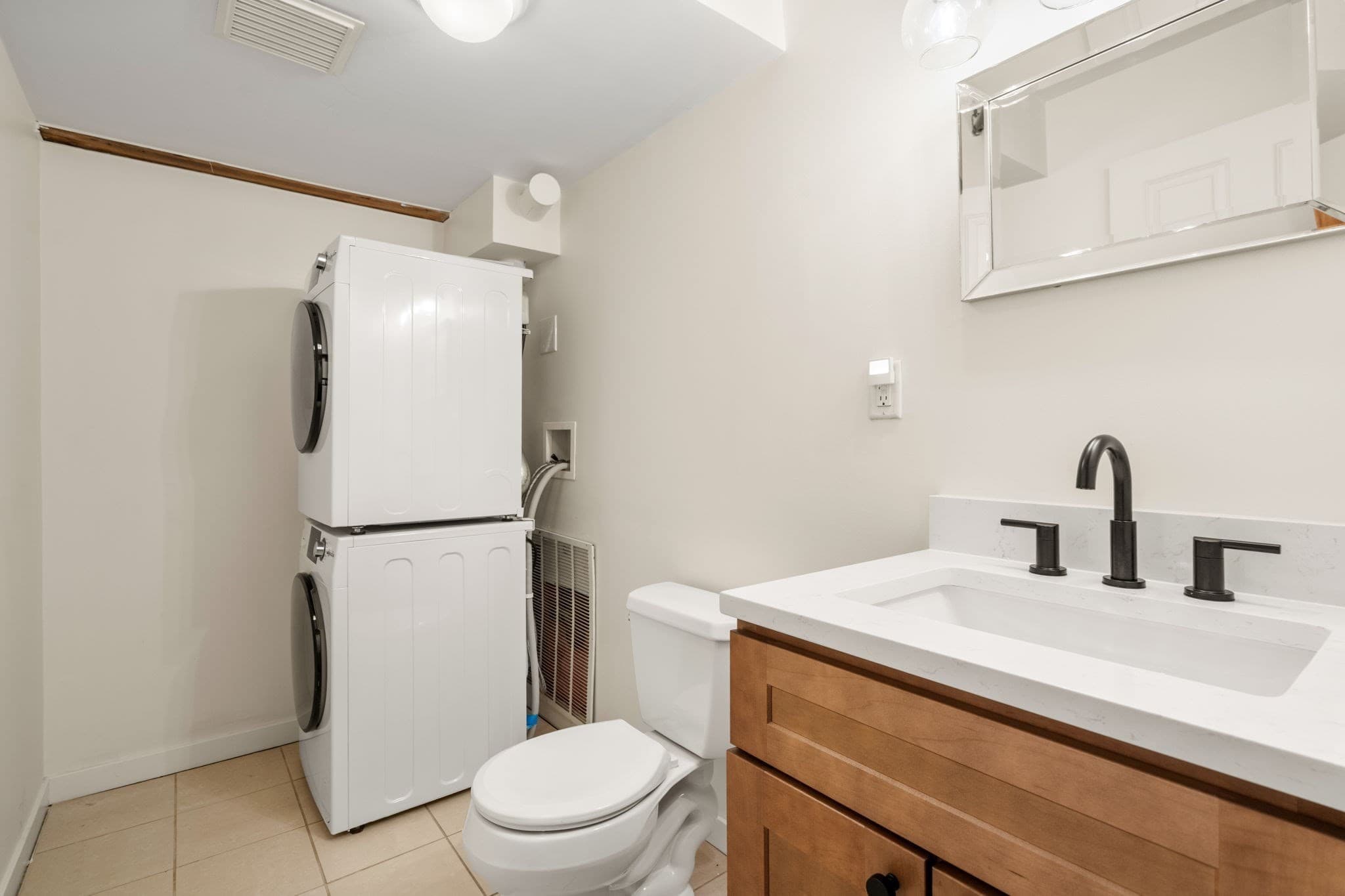 Condominium at 240 Jackson St # 308, Lowell MA 01852, photo 17 of 22