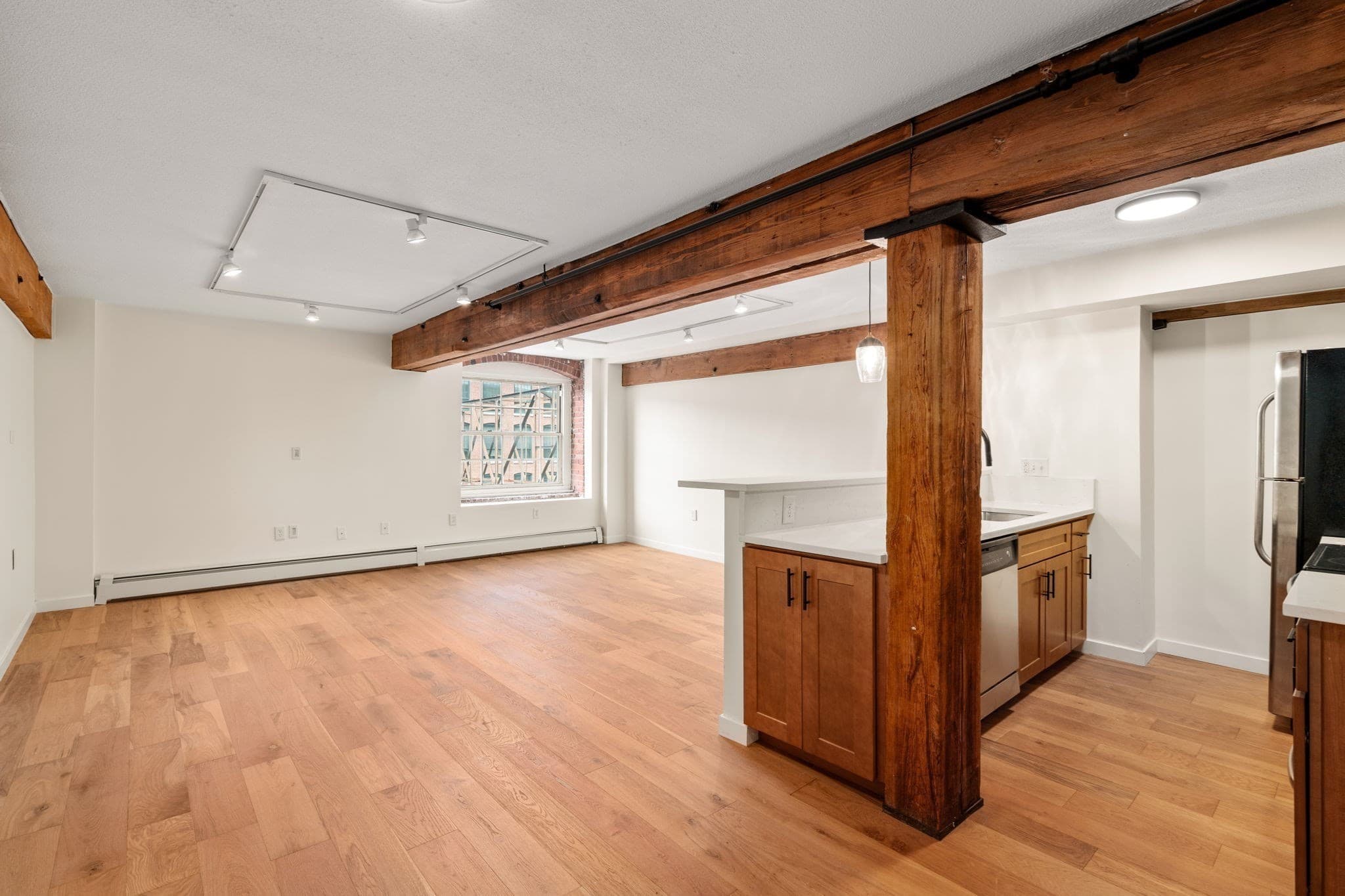 240 Jackson St # 308, Lowell MA 01852
