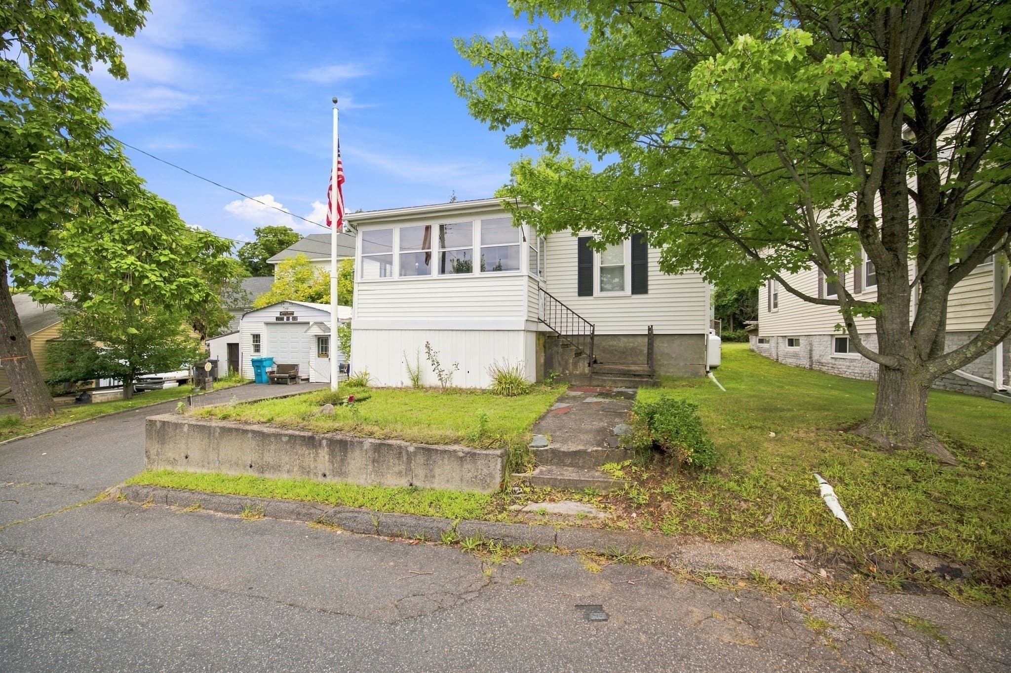 55 Park Ave, Ware MA 01082