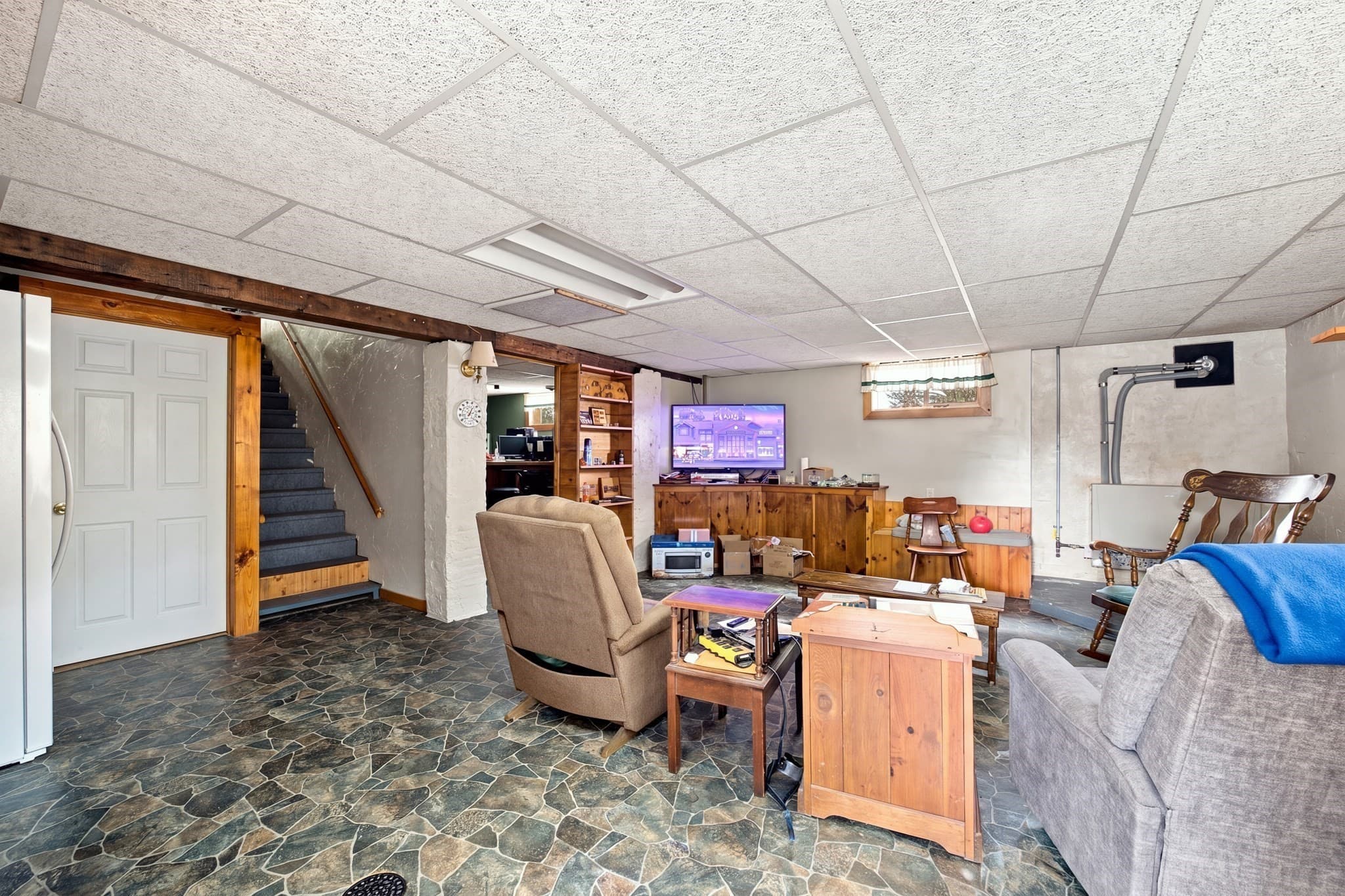 Single Family Residence at 55 Park Ave, Ware MA 01082, Ware, photo 8 of 28